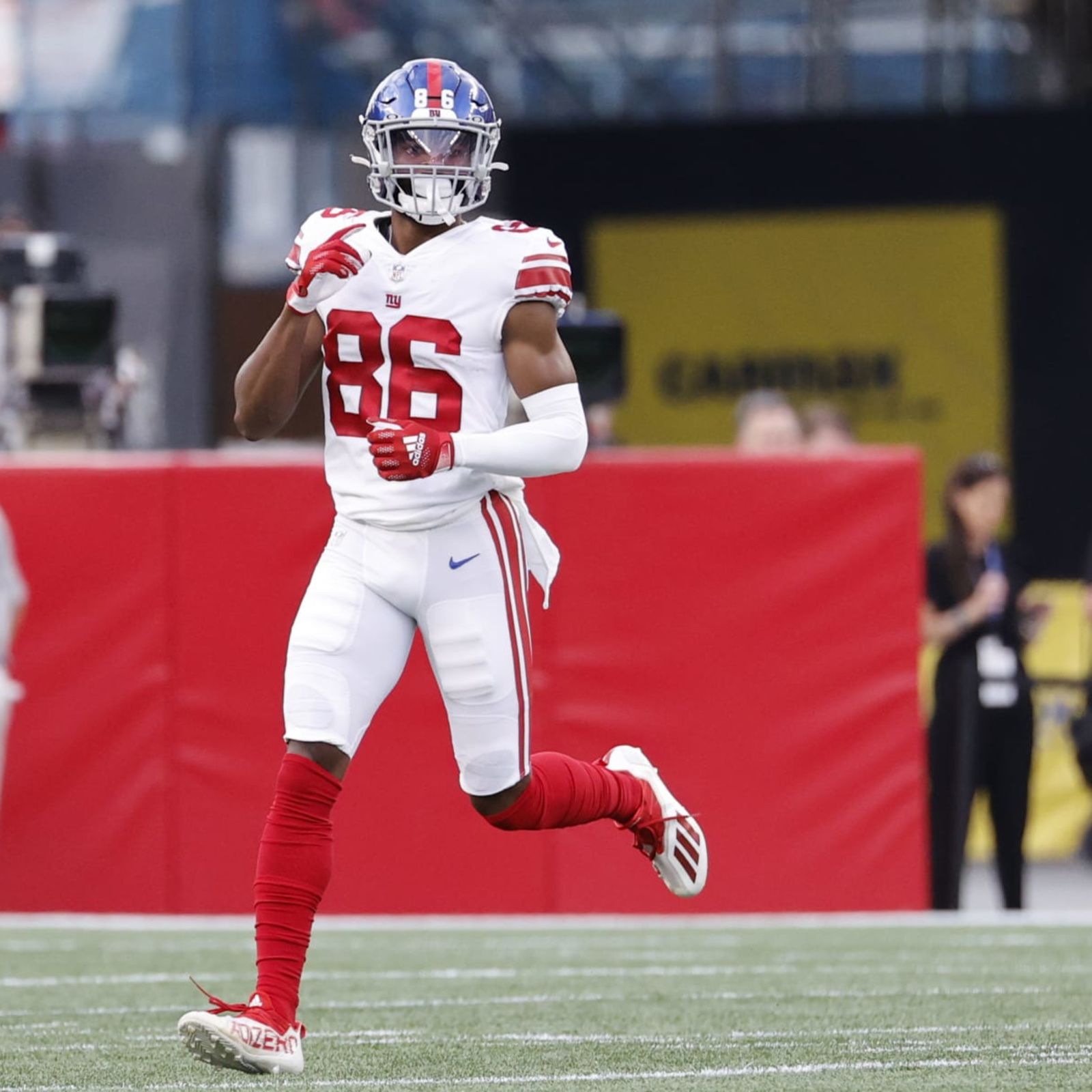 Darius Slayton rises to the occasion when Giants need him - Newsday