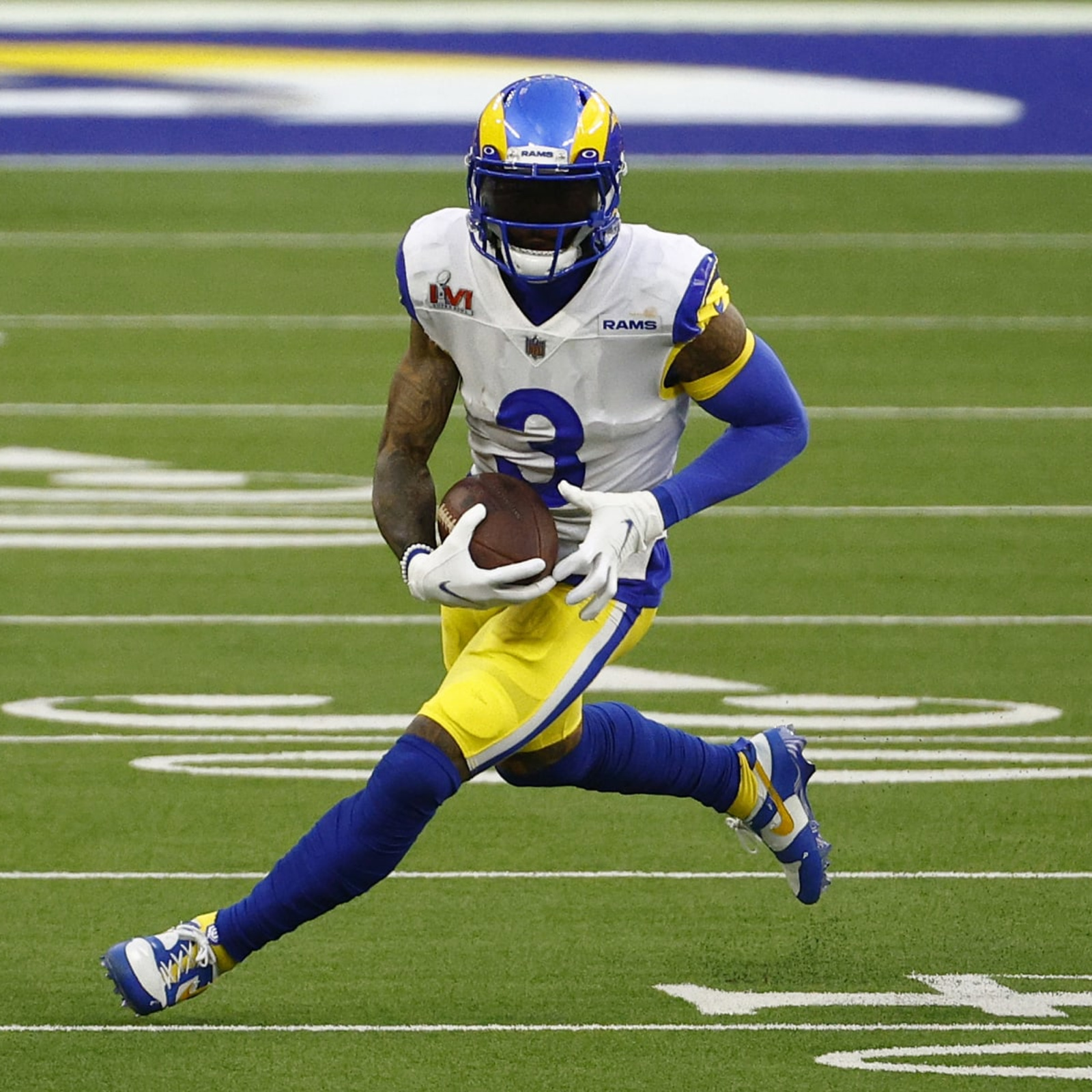 Rams have locker ready for free agent receiver: report