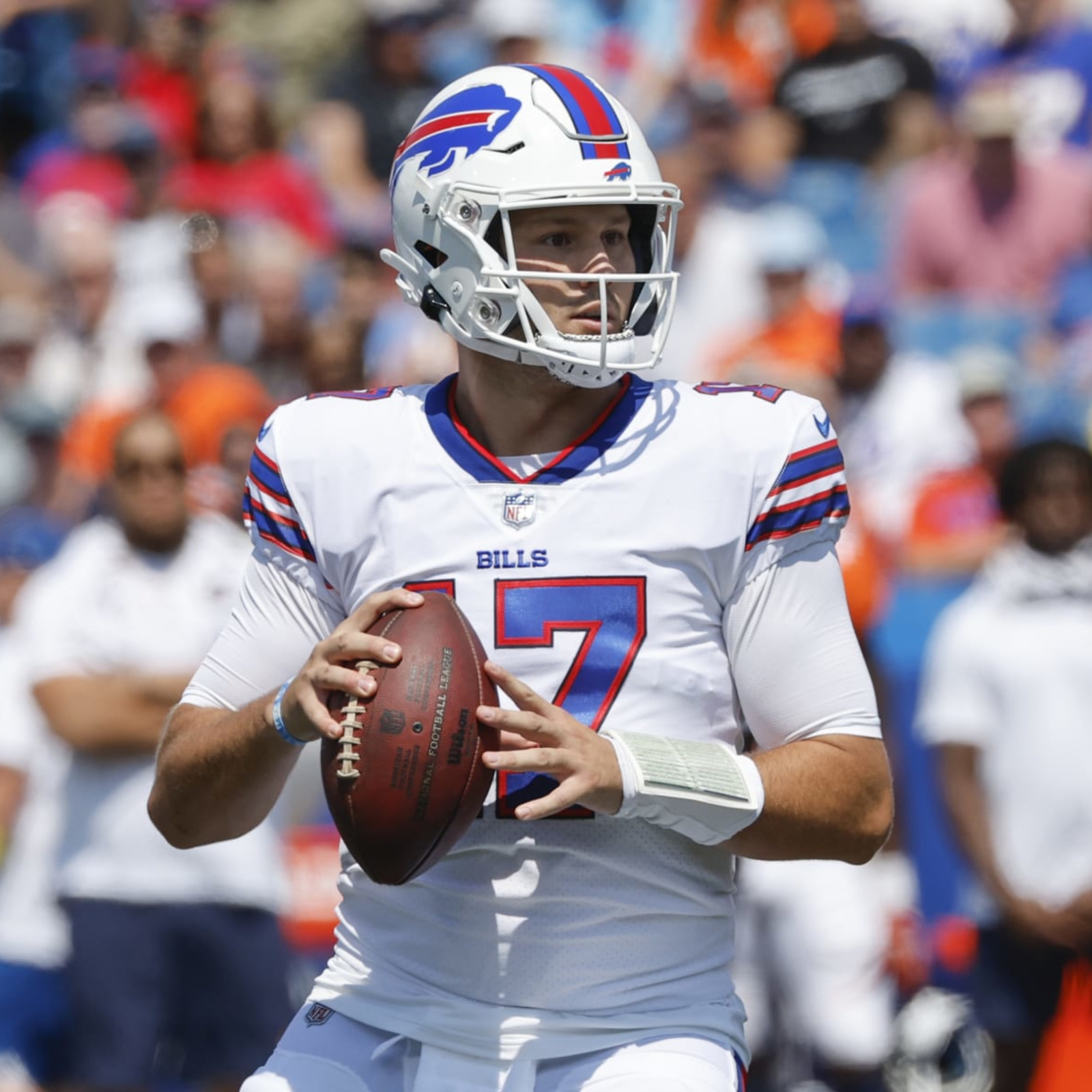 Bills QB Josh Allen not focused on what ifs ahead of 2022 season: 'You  can't live looking in the past'