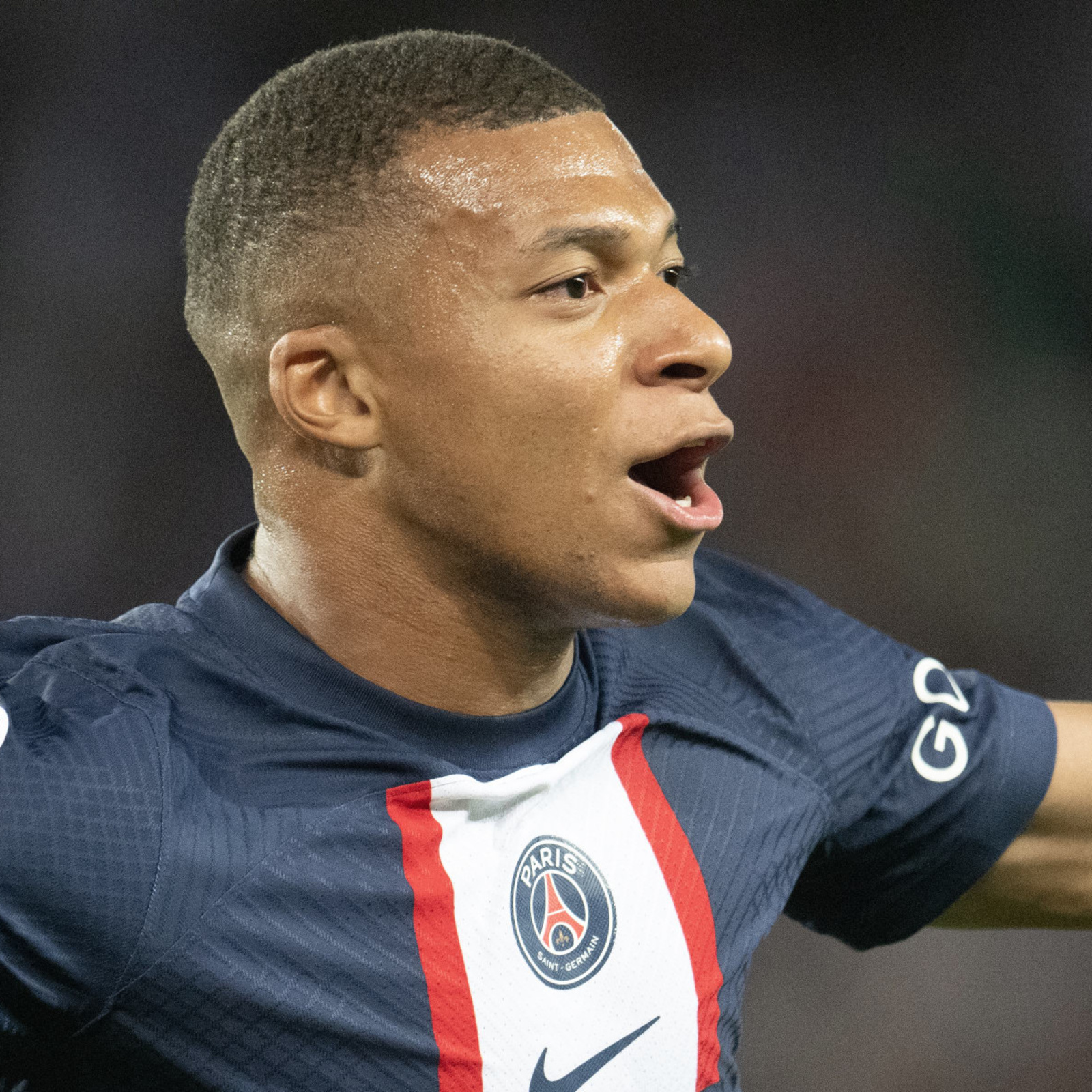 FIFA 22: Mbappé passa Neymar no top 10 de OVR; confira outras