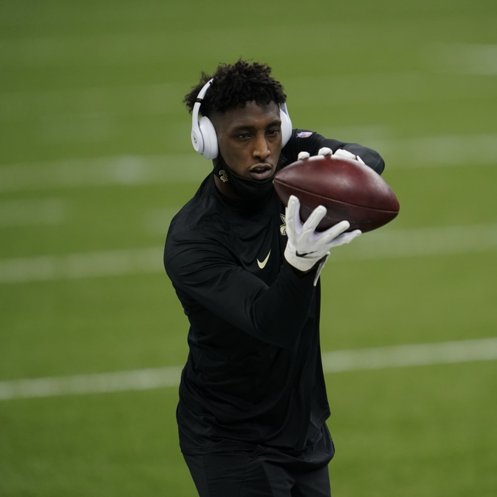 Top Saints receiver Michael Thomas now questionable for tomorrow's Falcons  game - The Falcoholic