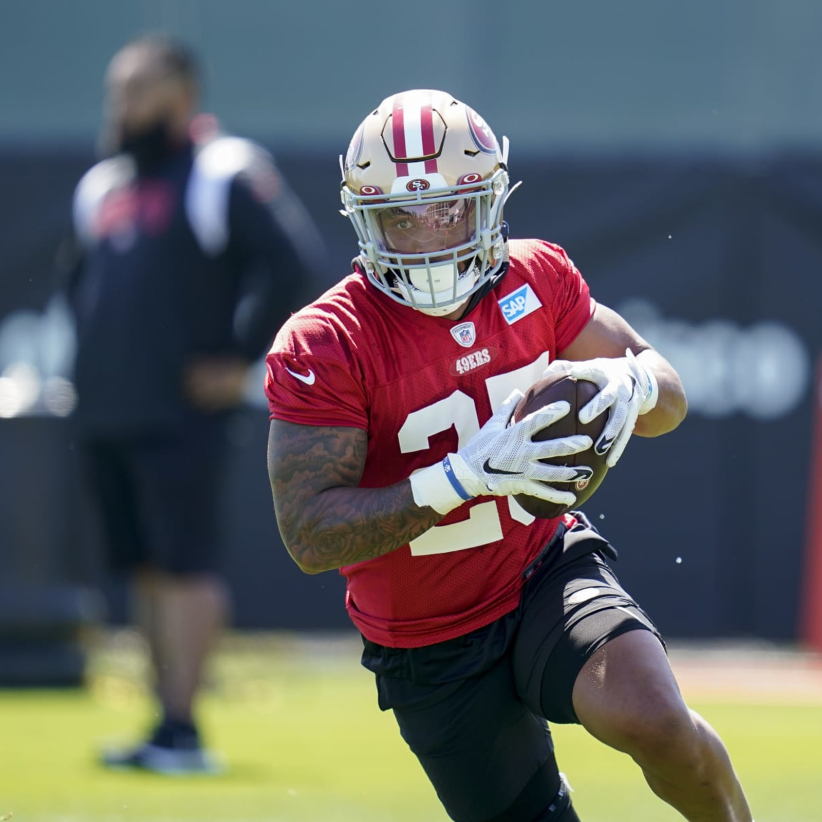 49ers Rumors: Elijah Mitchell Expected to Miss 2 Months with Knee Injury, News, Scores, Highlights, Stats, and Rumors