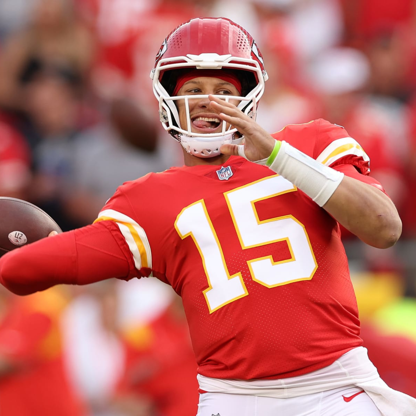 Patrick Mahomes Roasts PFF After Chiefs Defeat Chargers