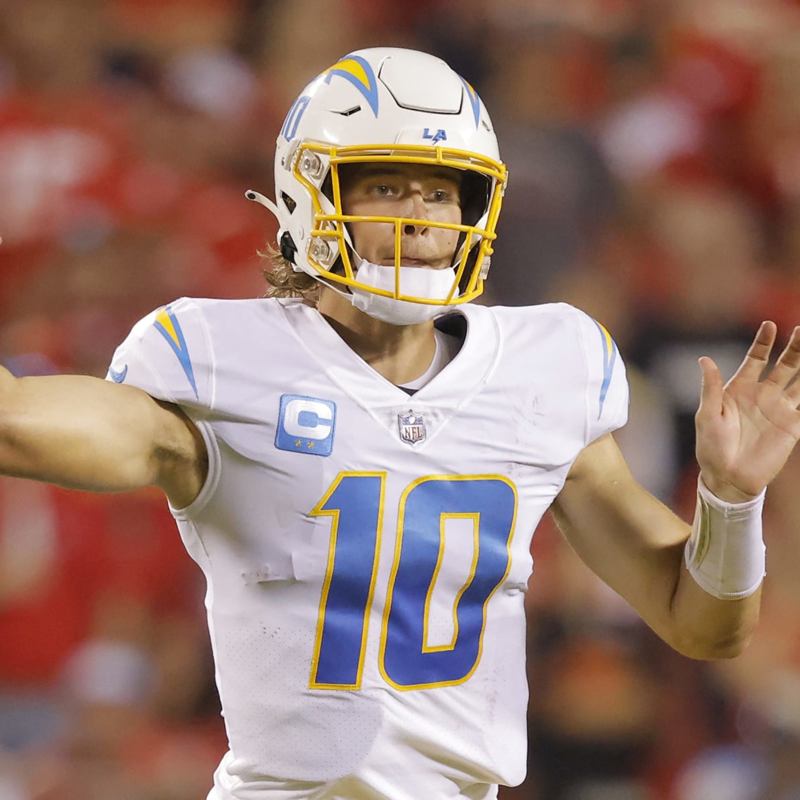 Chargers 24-27 Chiefs: Justin Herbert injures his ribs as Kansas