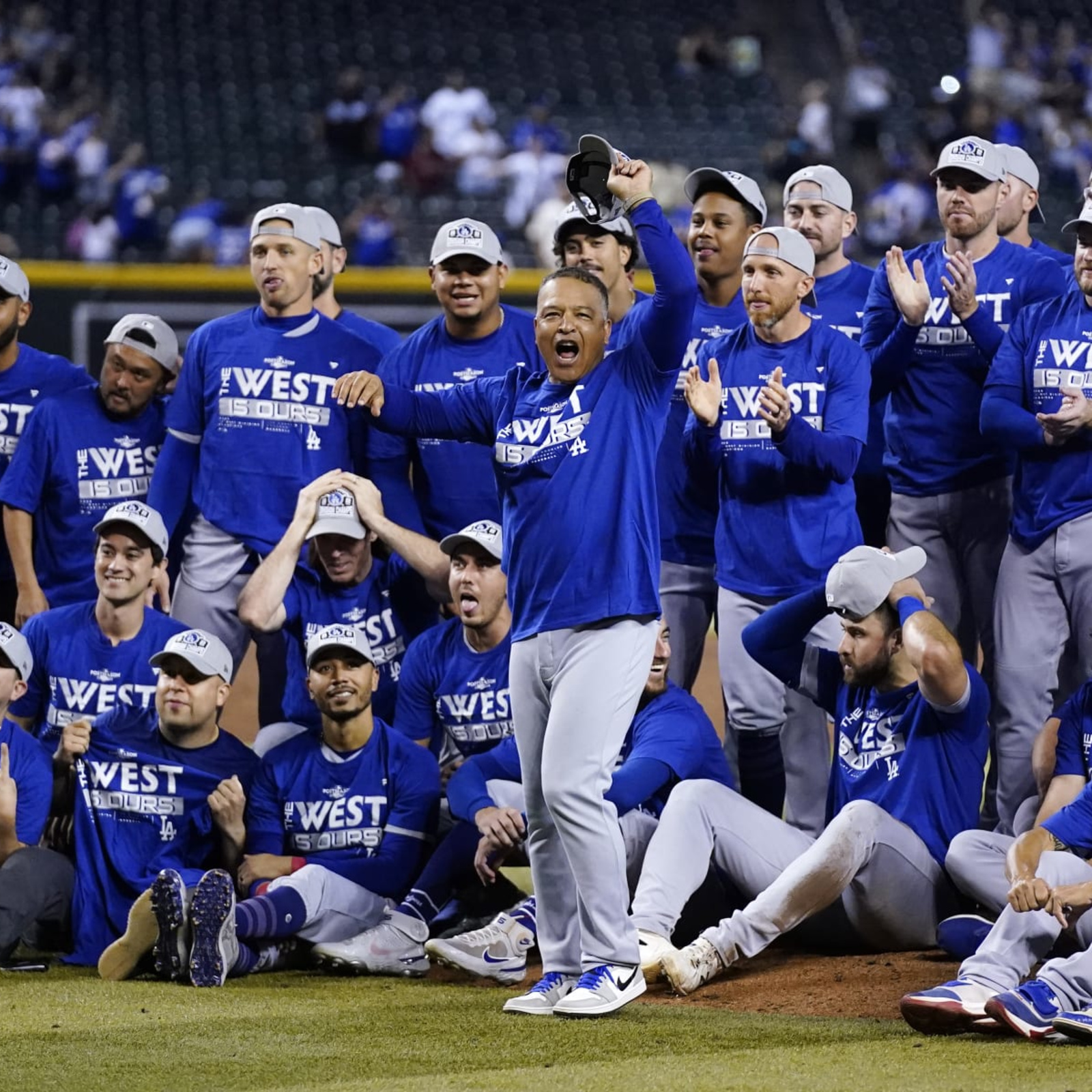 Dodgers News: Victor Gonzalez Shows Off Massive Weight Loss