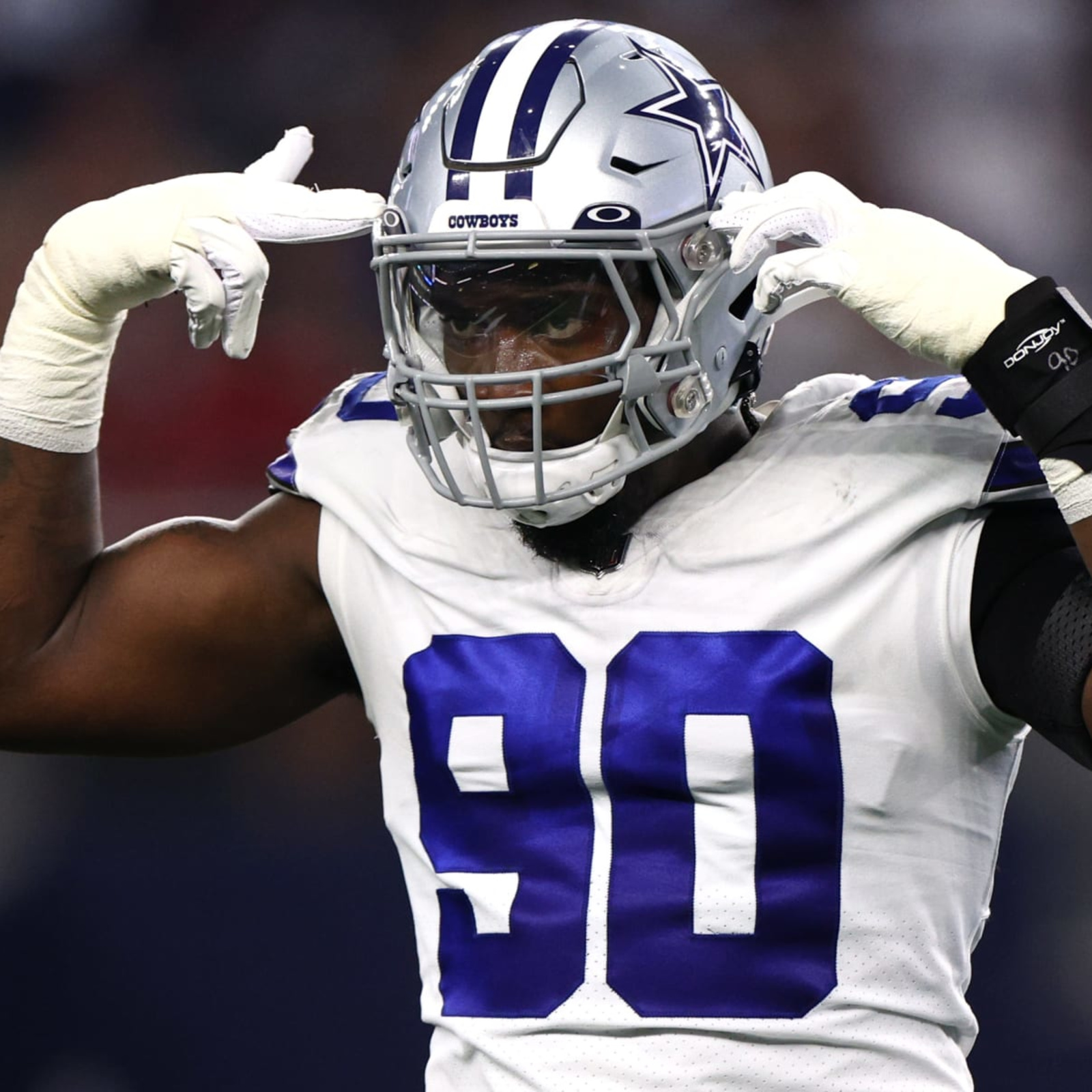 dallas cowboys number 90