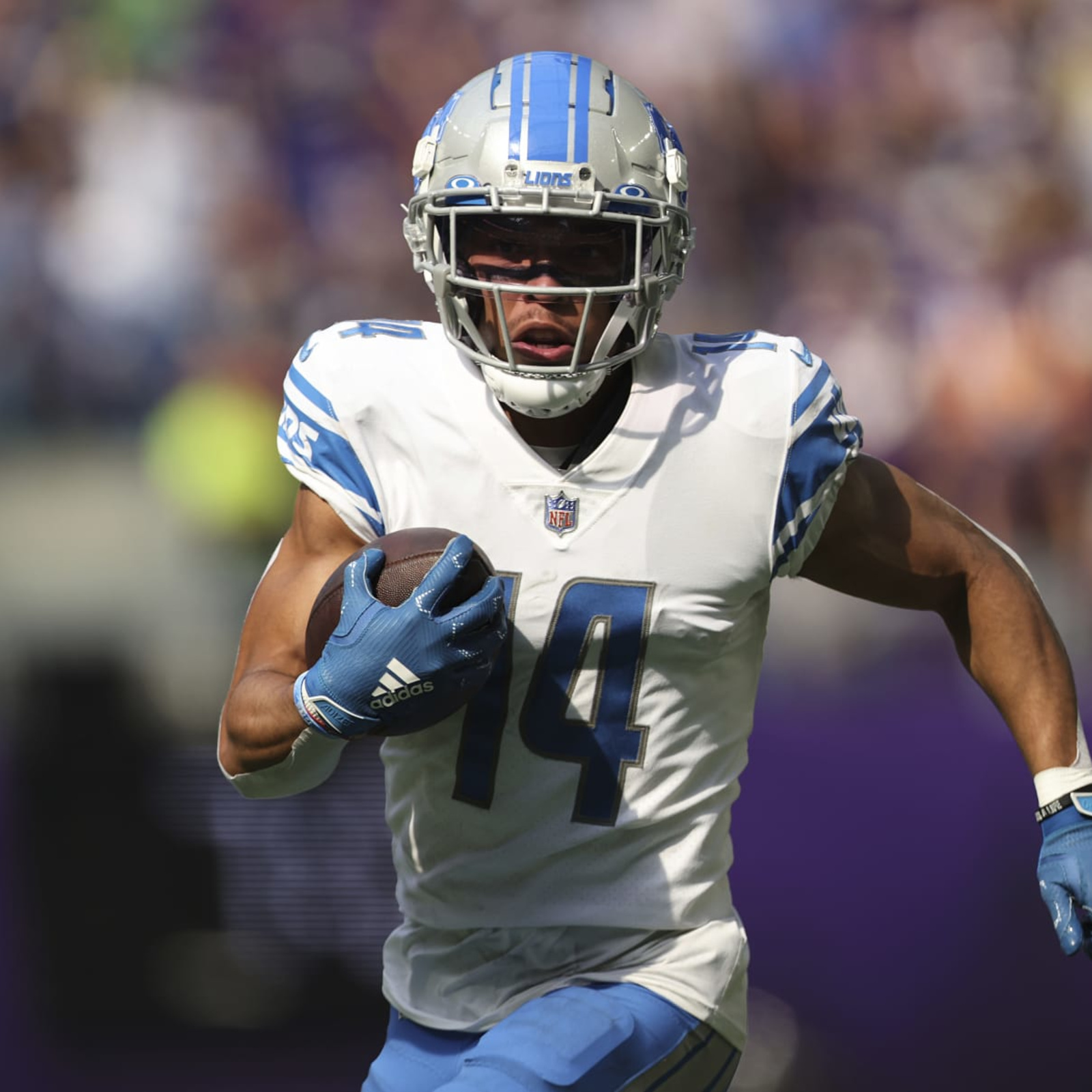 Amon-Ra St. Brown injury: Lions WR suffers leg/ankle injury in