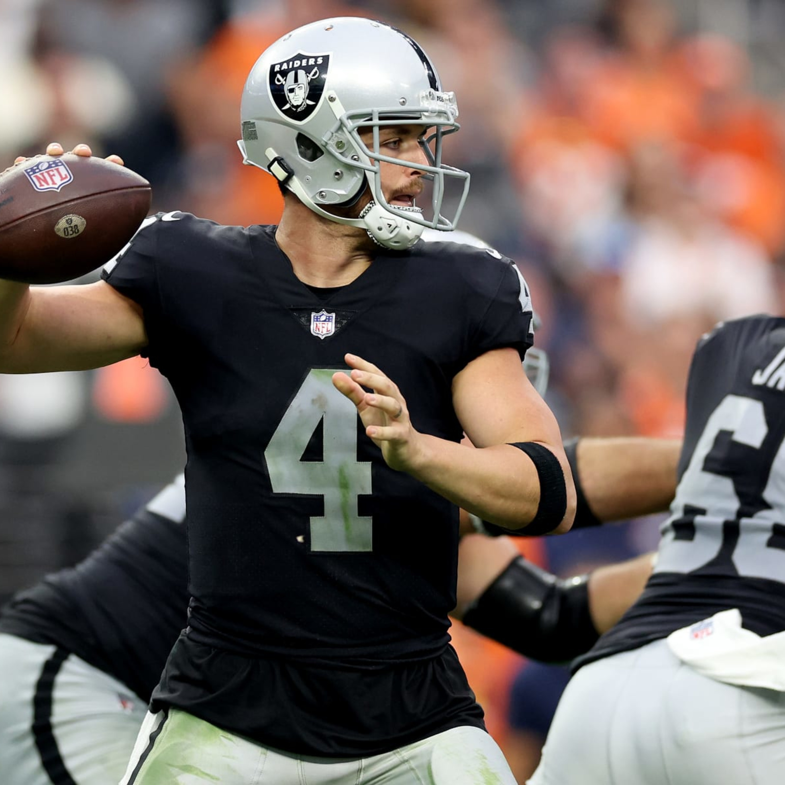 Raiders win first game of the season, defeat Broncos 32-23