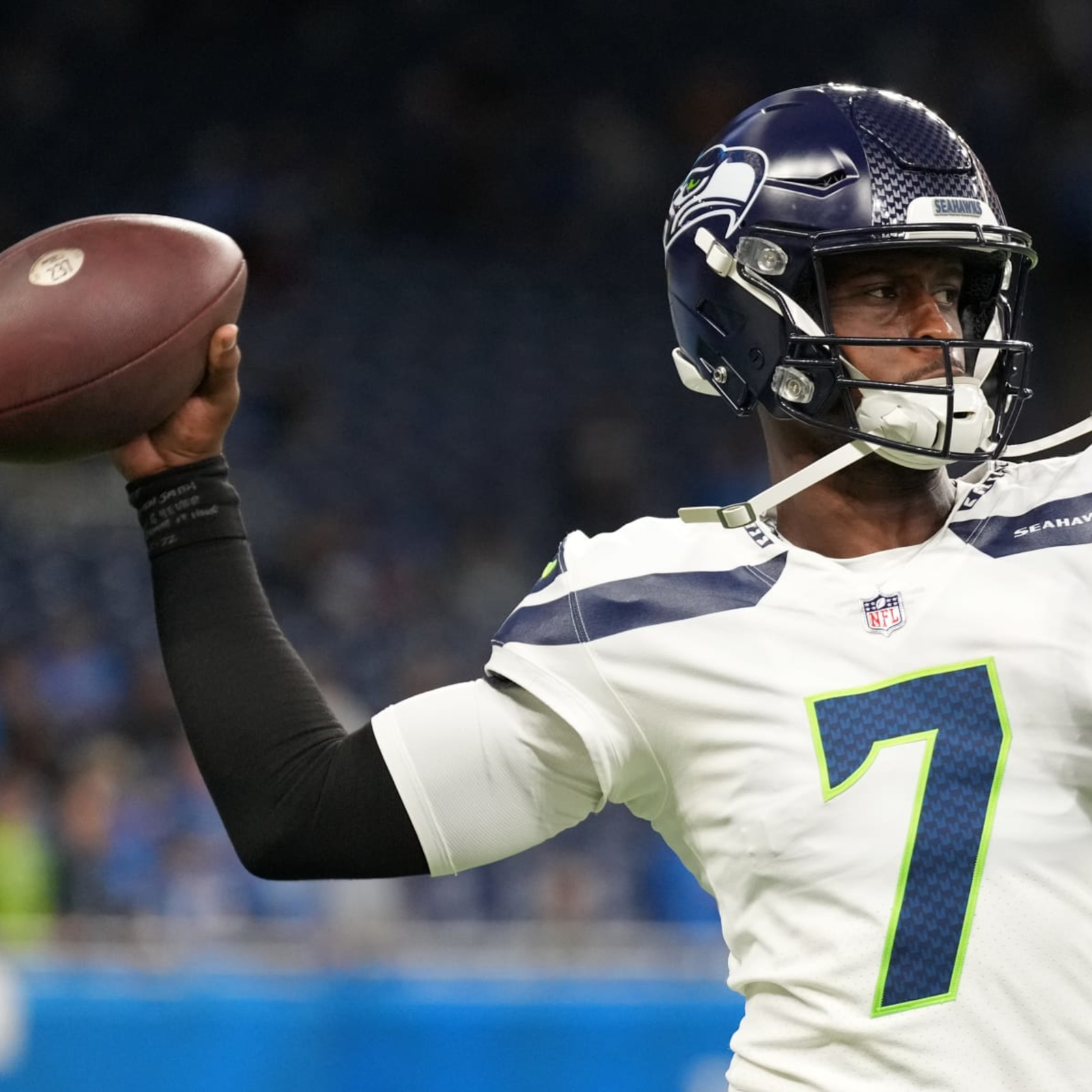 Seahawks, Geno Smith lose TE Will Dissly to season-ending injury