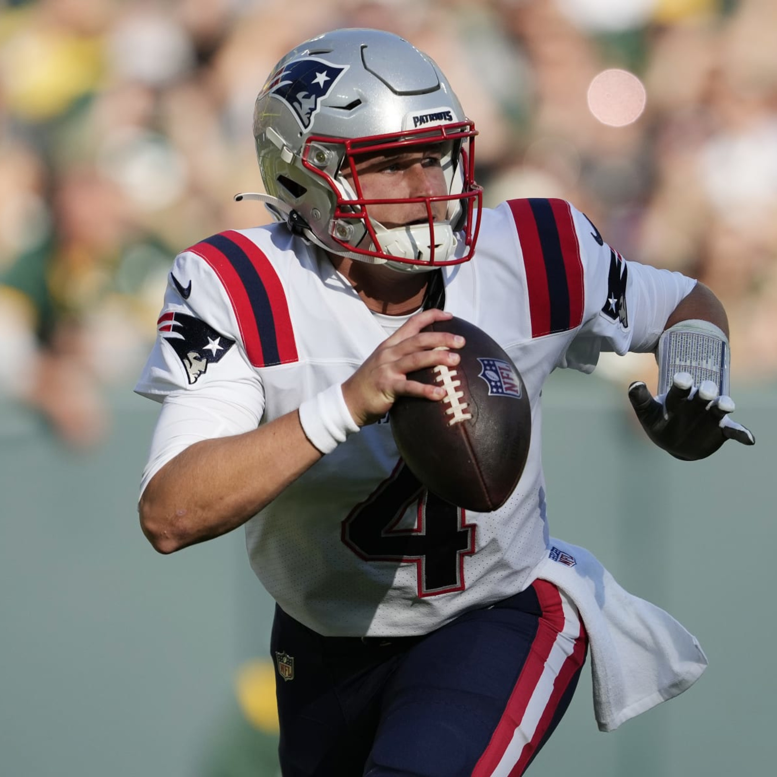 Brian Hoyer Ruled Out for Patriots vs. Packers with Concussion; Bailey  Zappe Replaces, News, Scores, Highlights, Stats, and Rumors