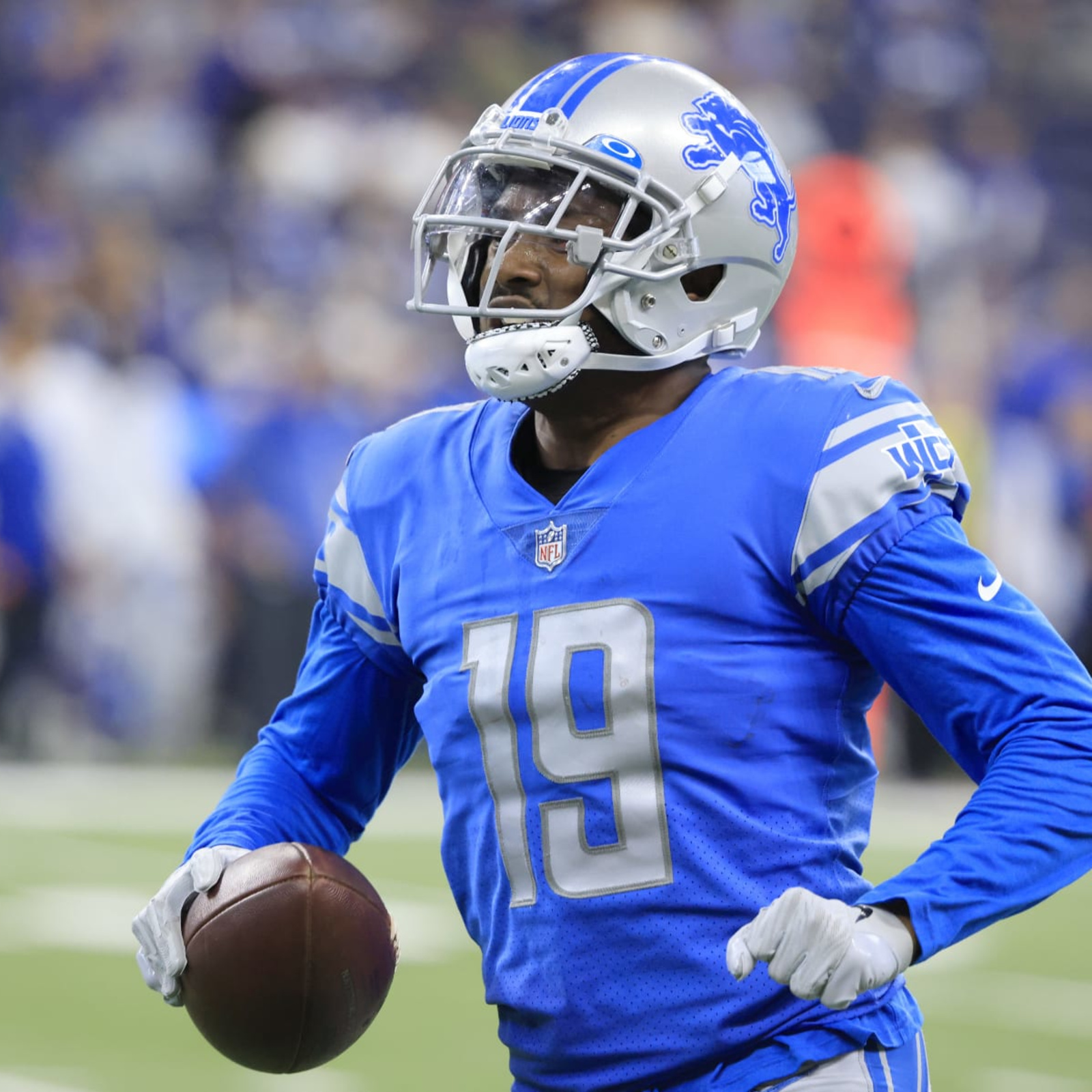 Lions' Saivion Smith leaves game in ambulance with neck injury