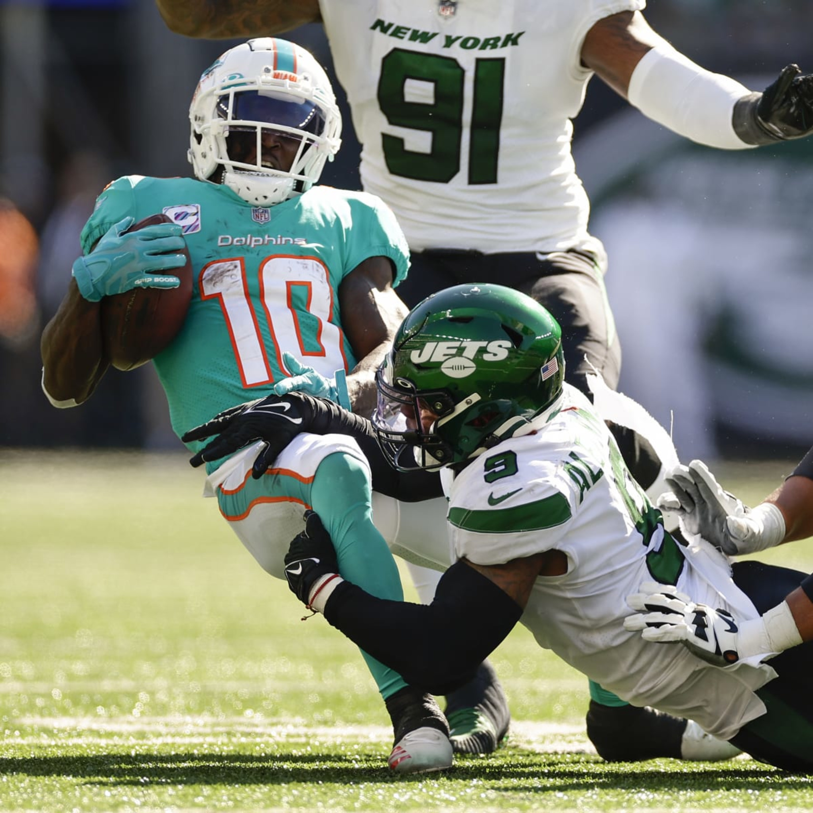 New York Jets CB Sauce Gardner Dreamed About Facing Miami Dolphins WR  Tyreek Hill - Sports Illustrated New York Jets News, Analysis and More