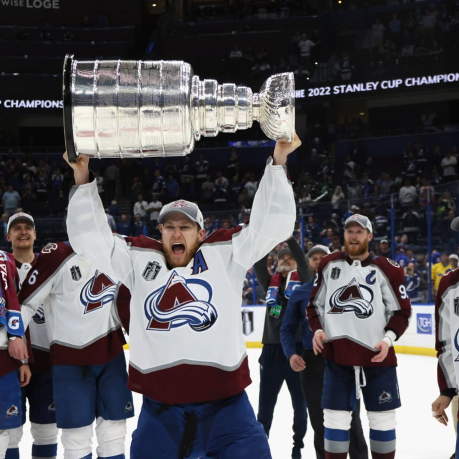 2019–2020 Tampa Bay Lightning Men's Hockey Stanley Cup Championship Ring