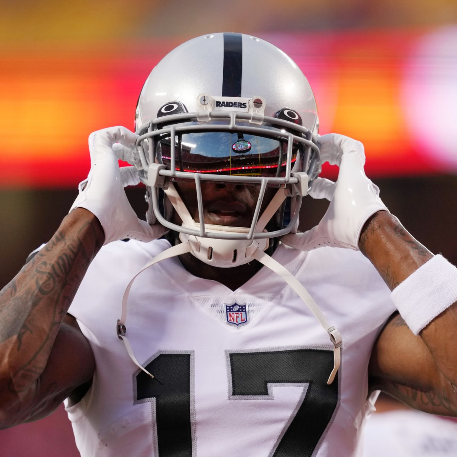 Davante Adams Las Vegas Raiders Unsigned Scores A Touchdown Photograph