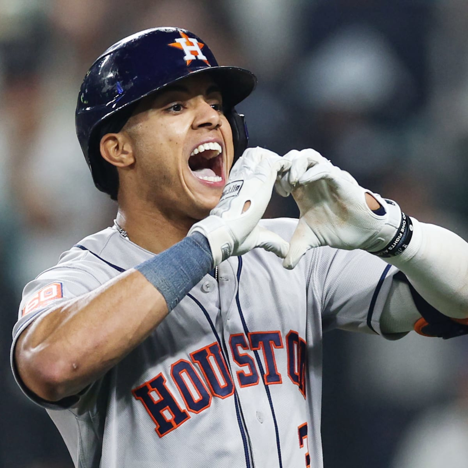 Astros' Jeremy Peña Touted as Clutch After 18th-Inning HR