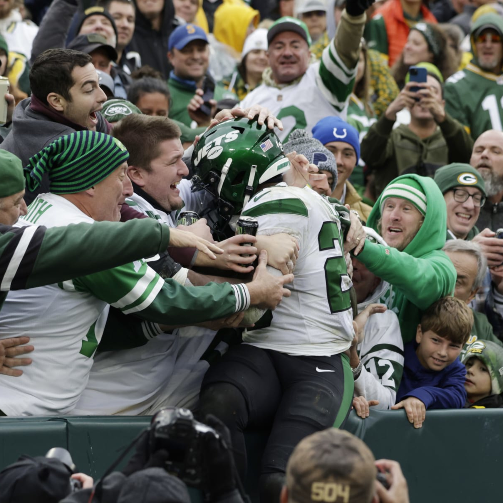 Packers vs Jets Week 6 game photos at Lambeau Field in Green Bay