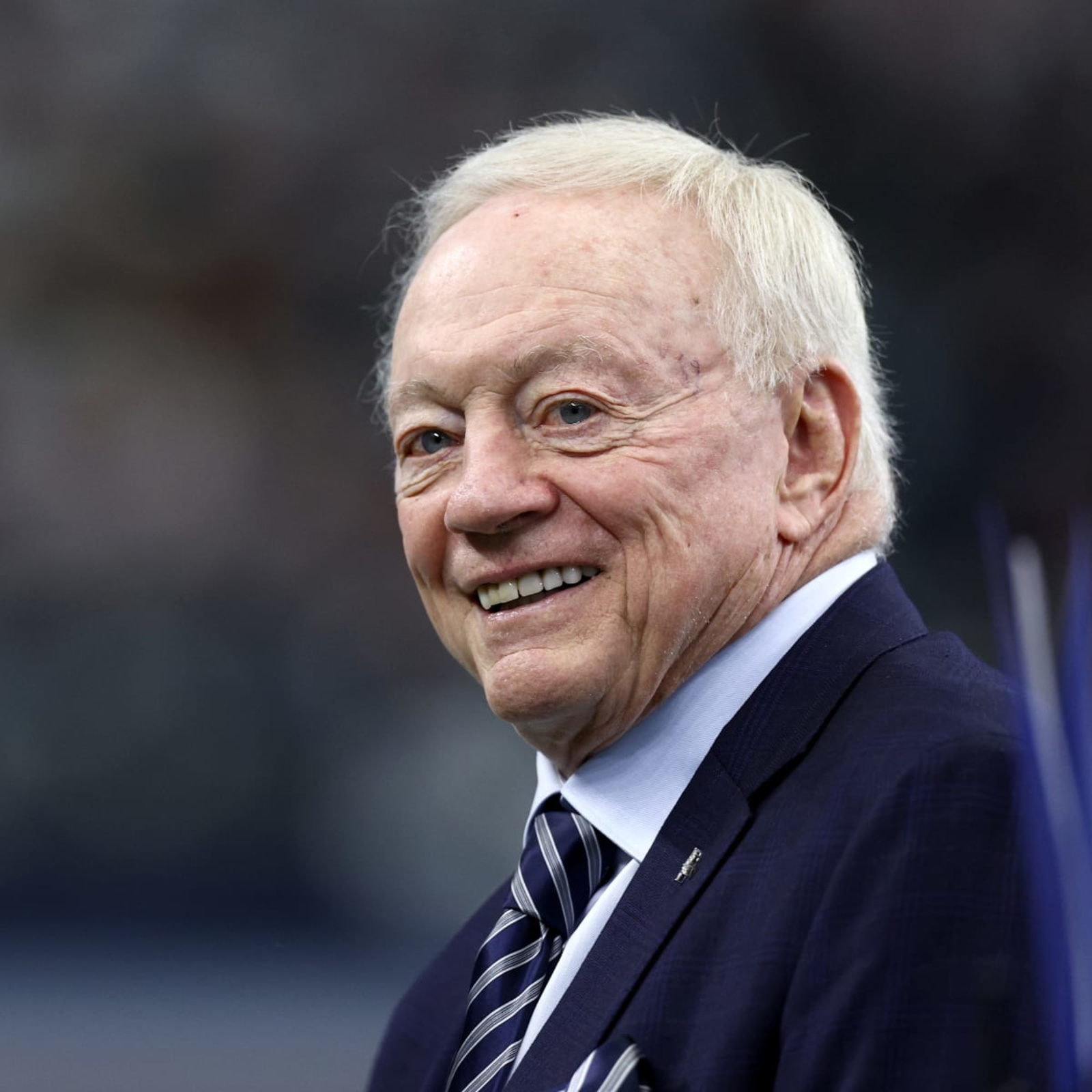 Jerry Jones discusses possibility of Cowboys trading up in 2022