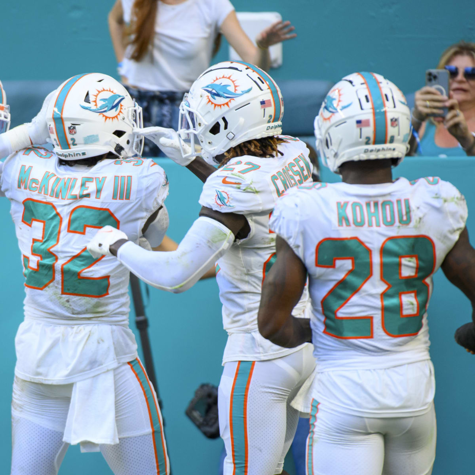 Texans to Charge Through Dolphins' Defense?