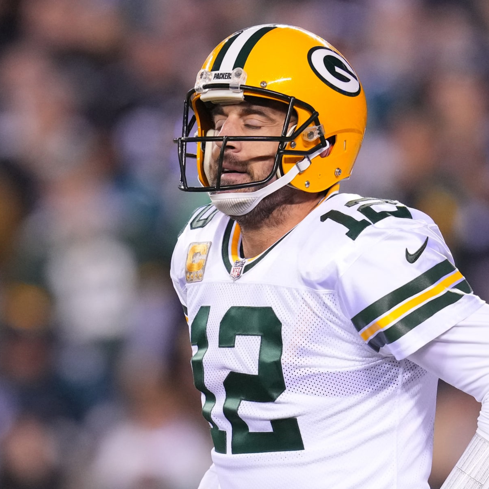 Aaron Rodgers Injures Ribs in Packers' Loss to Eagles