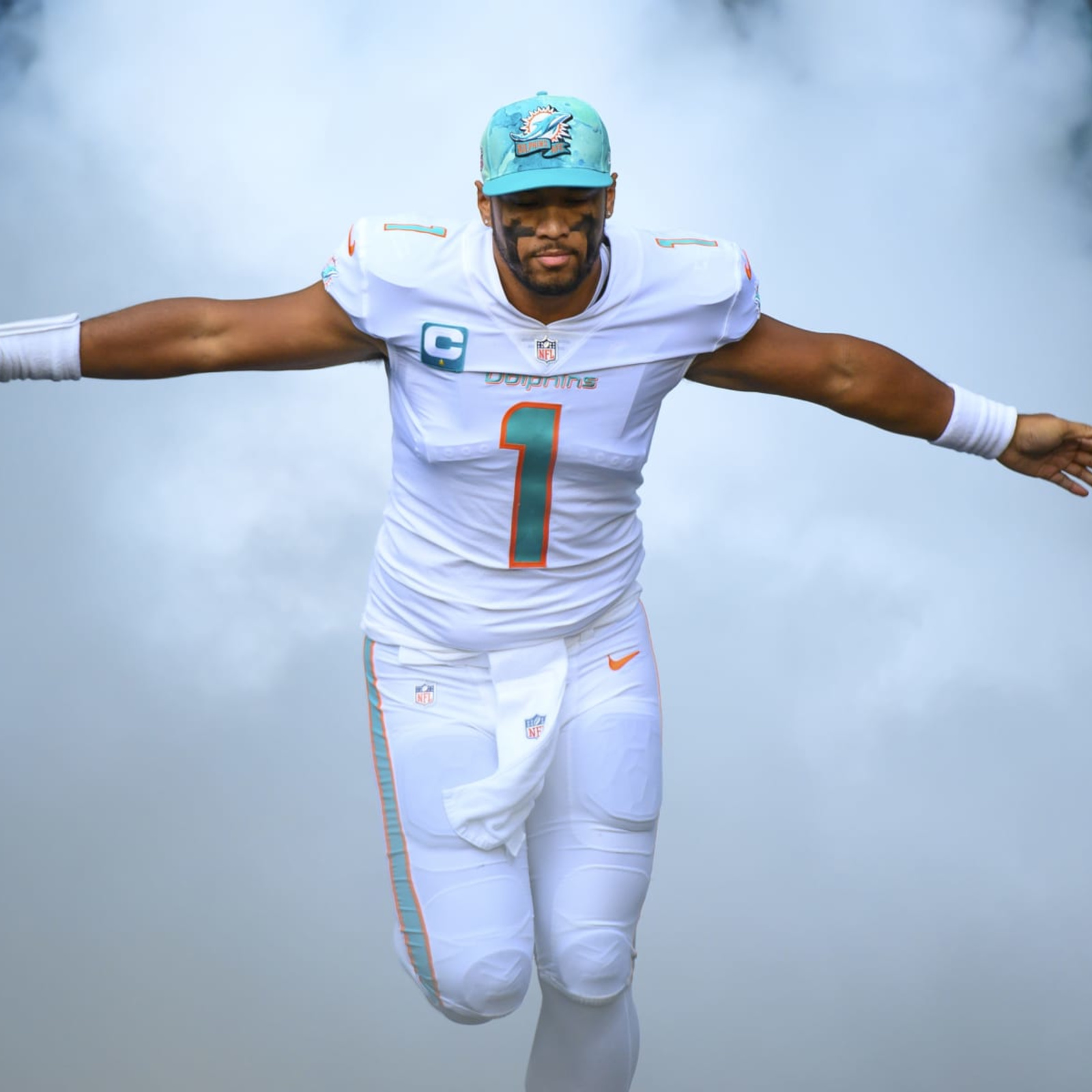 NFL Schedule 2022: Dolphins-Chargers flexed to Sunday Night Football