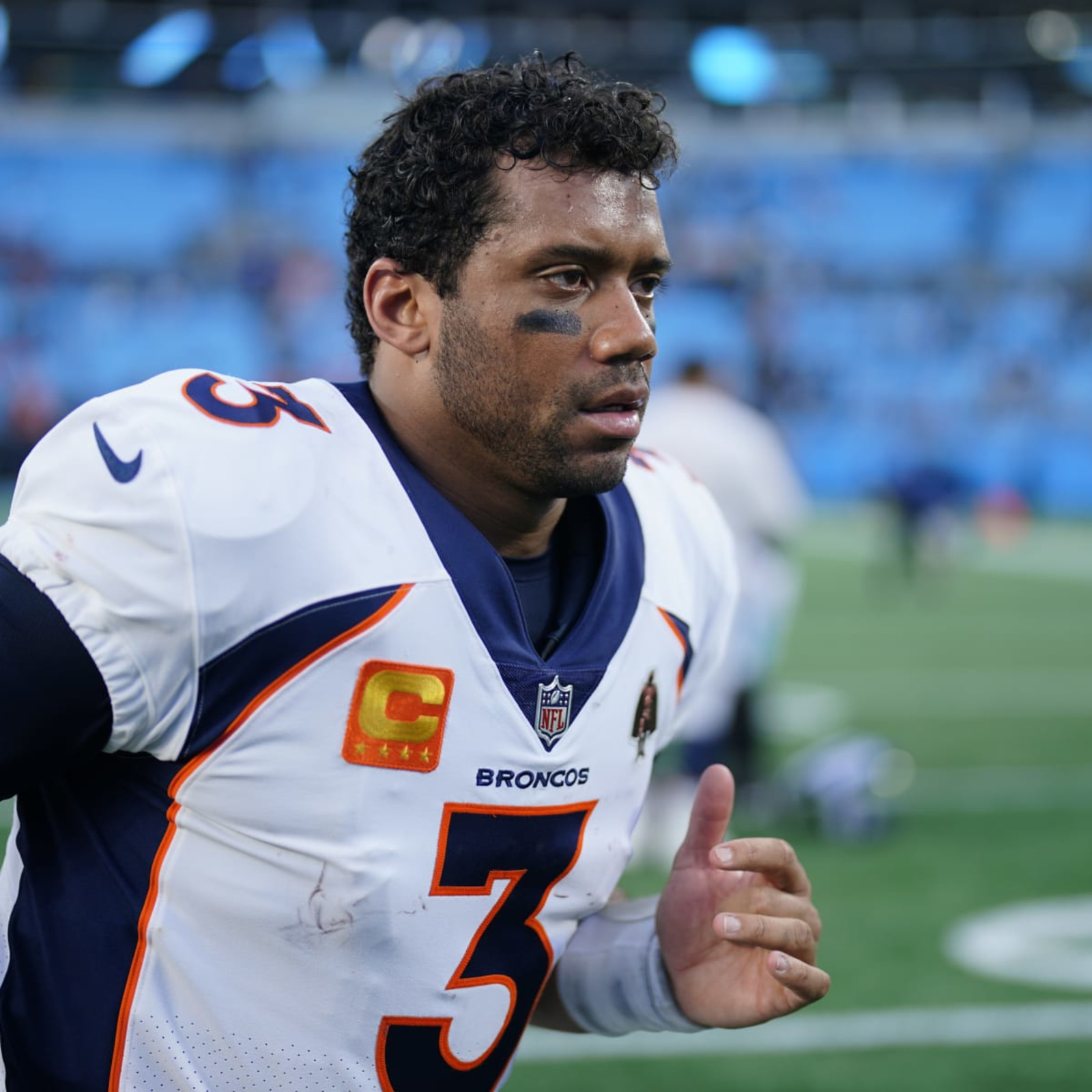 Broncos aren't interested in benching Russell Wilson yet