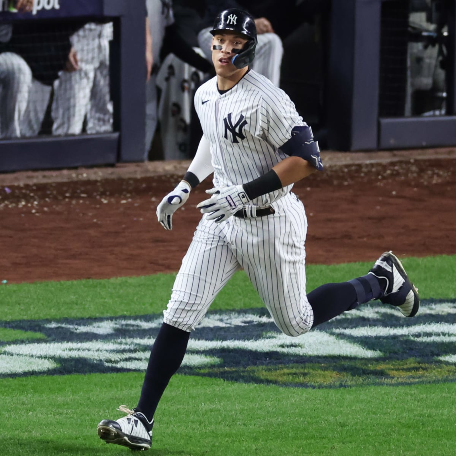 MLB Exec Casts Doubt on Aaron Judge Leaving Yankees to Sign Contract with  Giants, News, Scores, Highlights, Stats, and Rumors