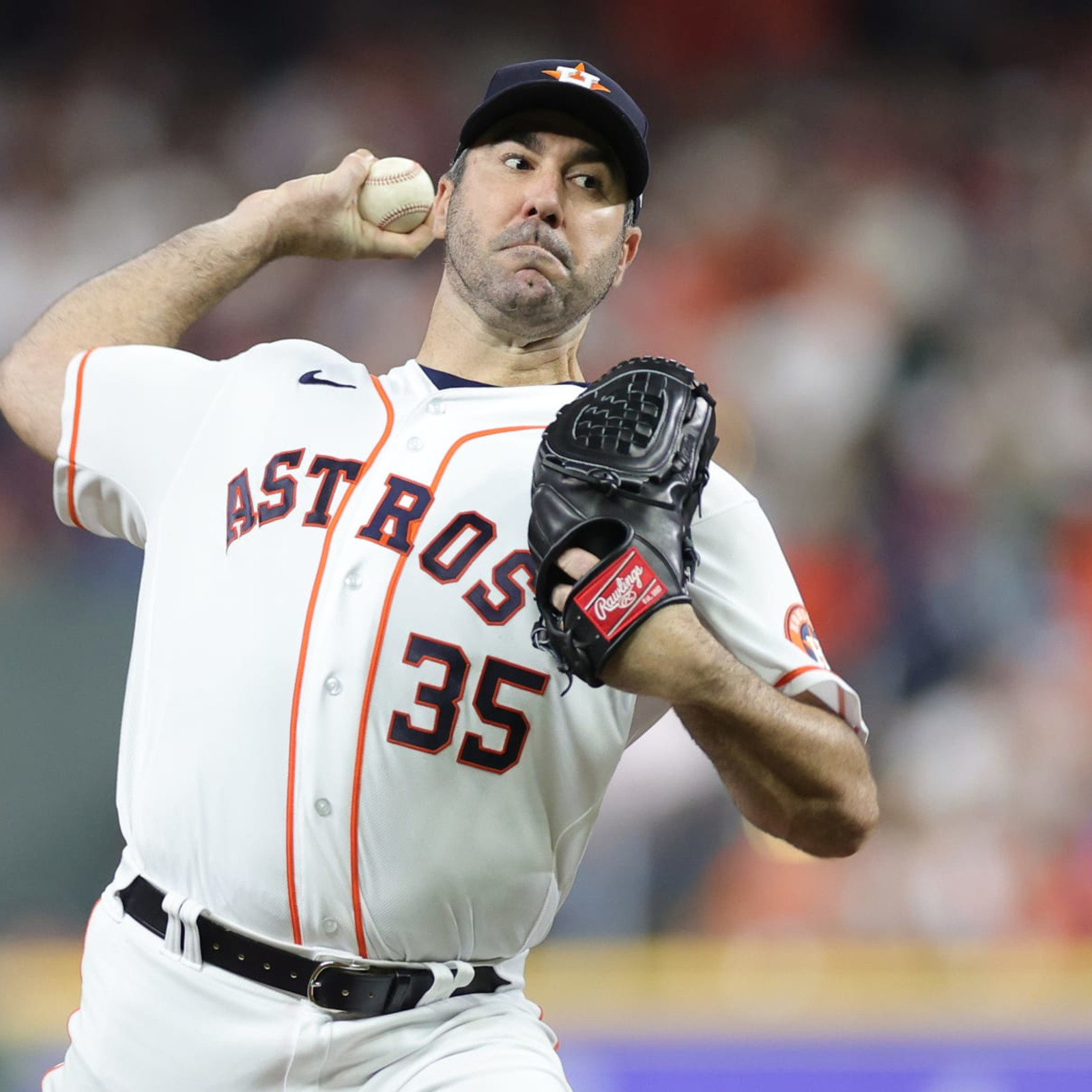 SF Giants: Flores hasn't fallen out of favor despite lack of playing time
