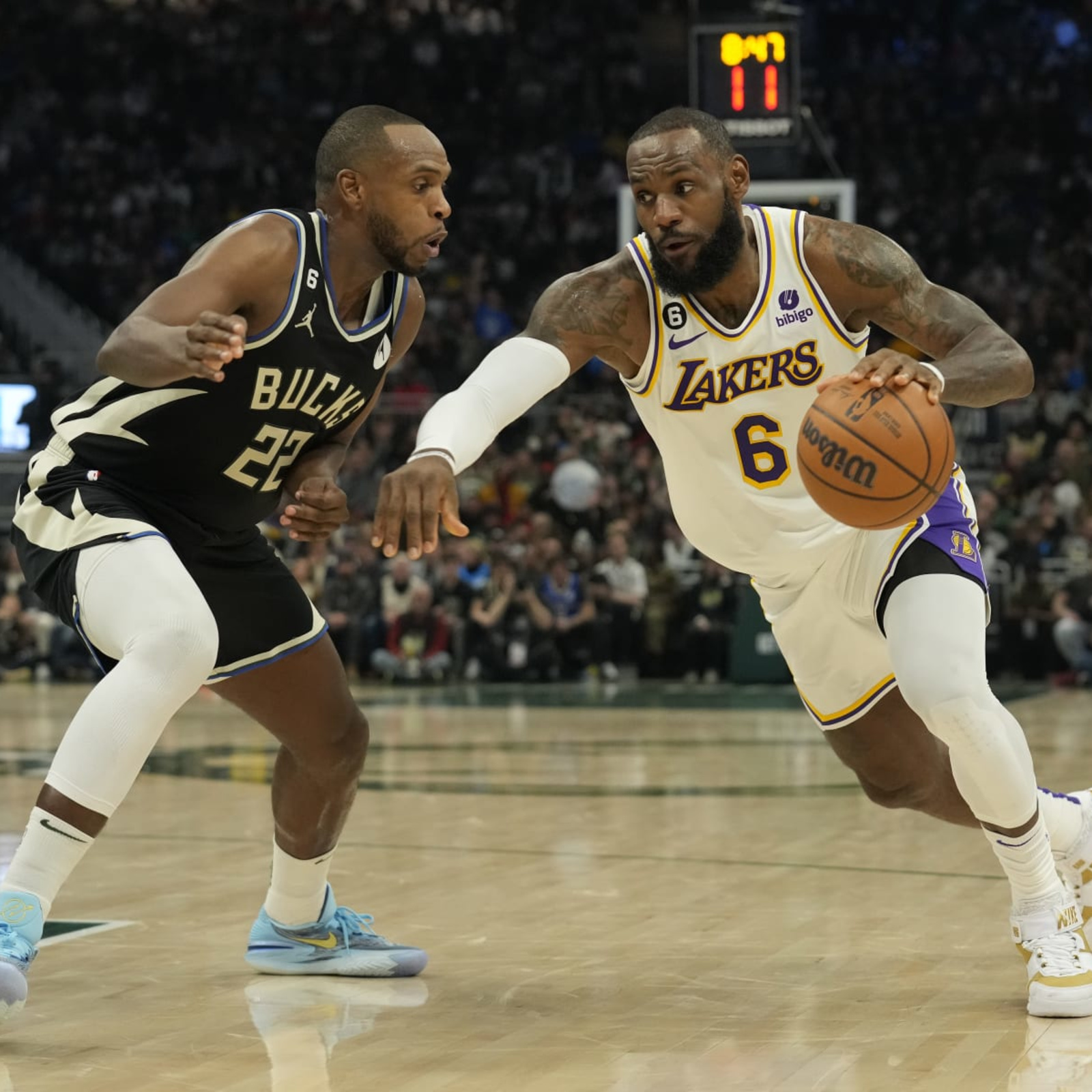LeBron James Reacts To Passing Magic Johnson On The All-Time