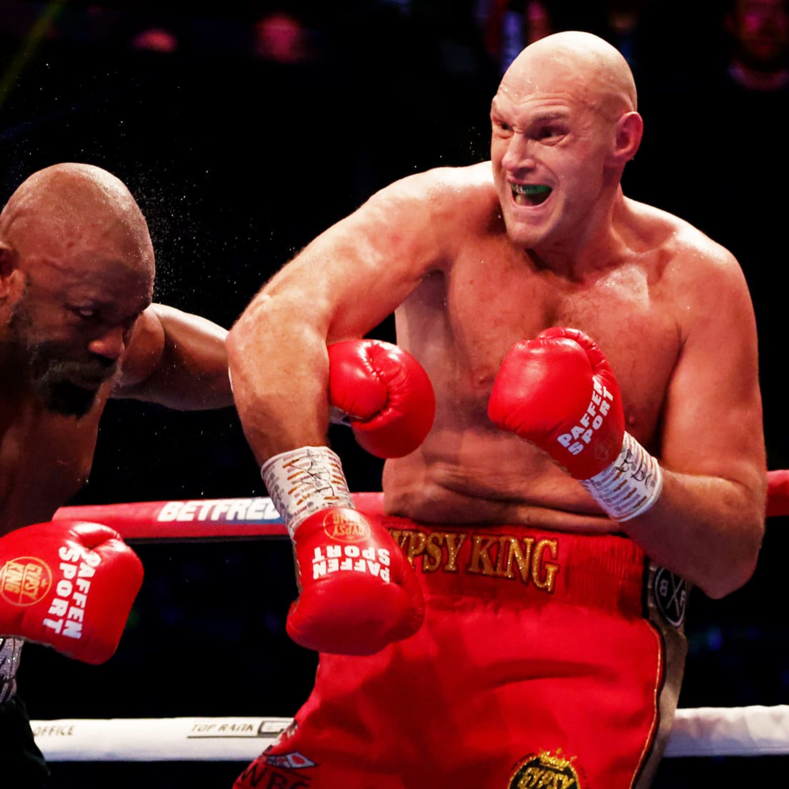 Tyson Fury Praised for Dominating Derek Chisora Fight in TKO Victory News, Scores, Highlights, Stats, and Rumors Bleacher Report