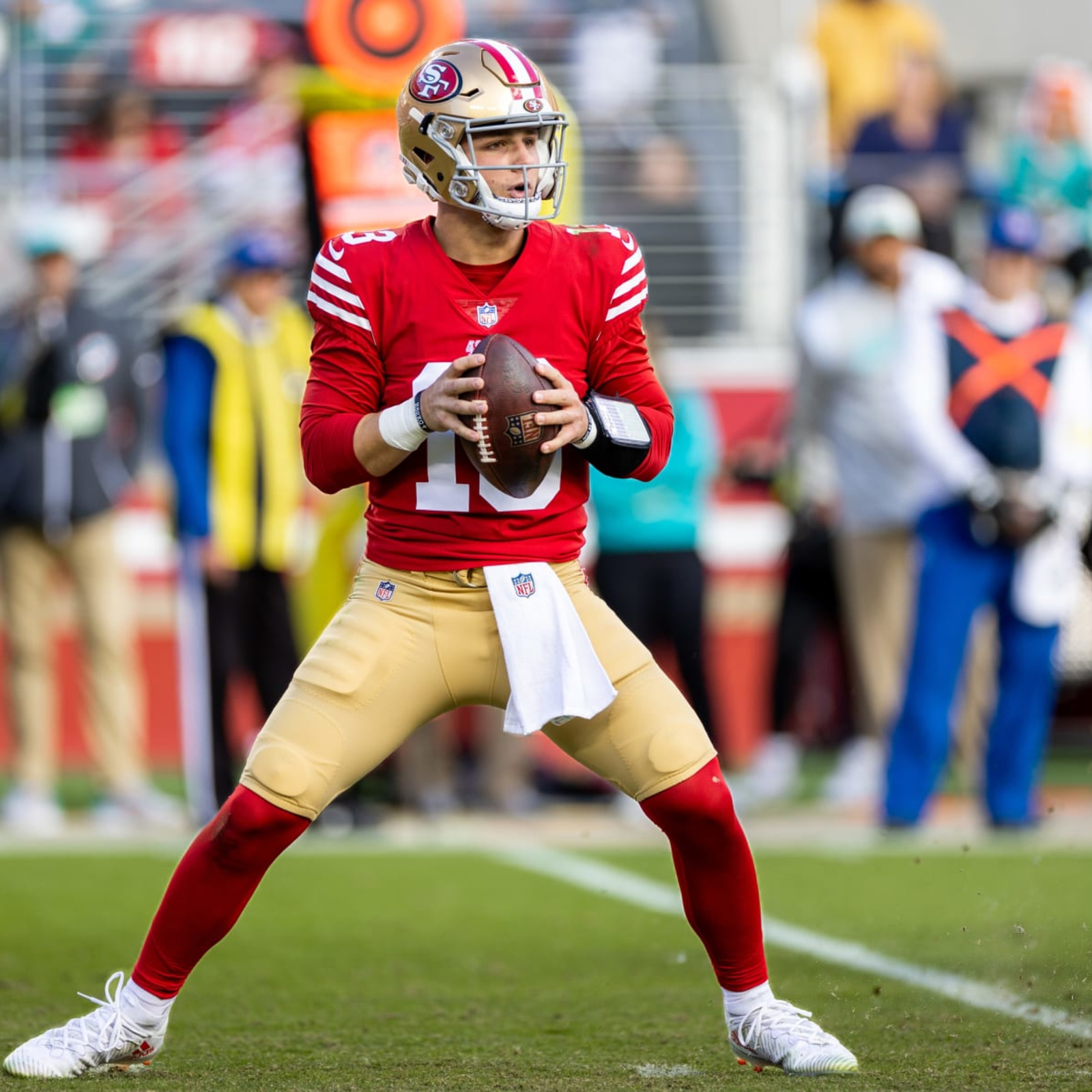 49ers fall 43-17 to Dolphins in 'embarrassing' fashion