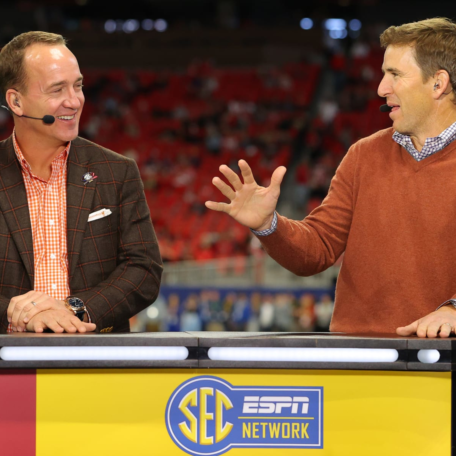 ESPN reaches deal to expand ManningCast with Peyton Manning's company