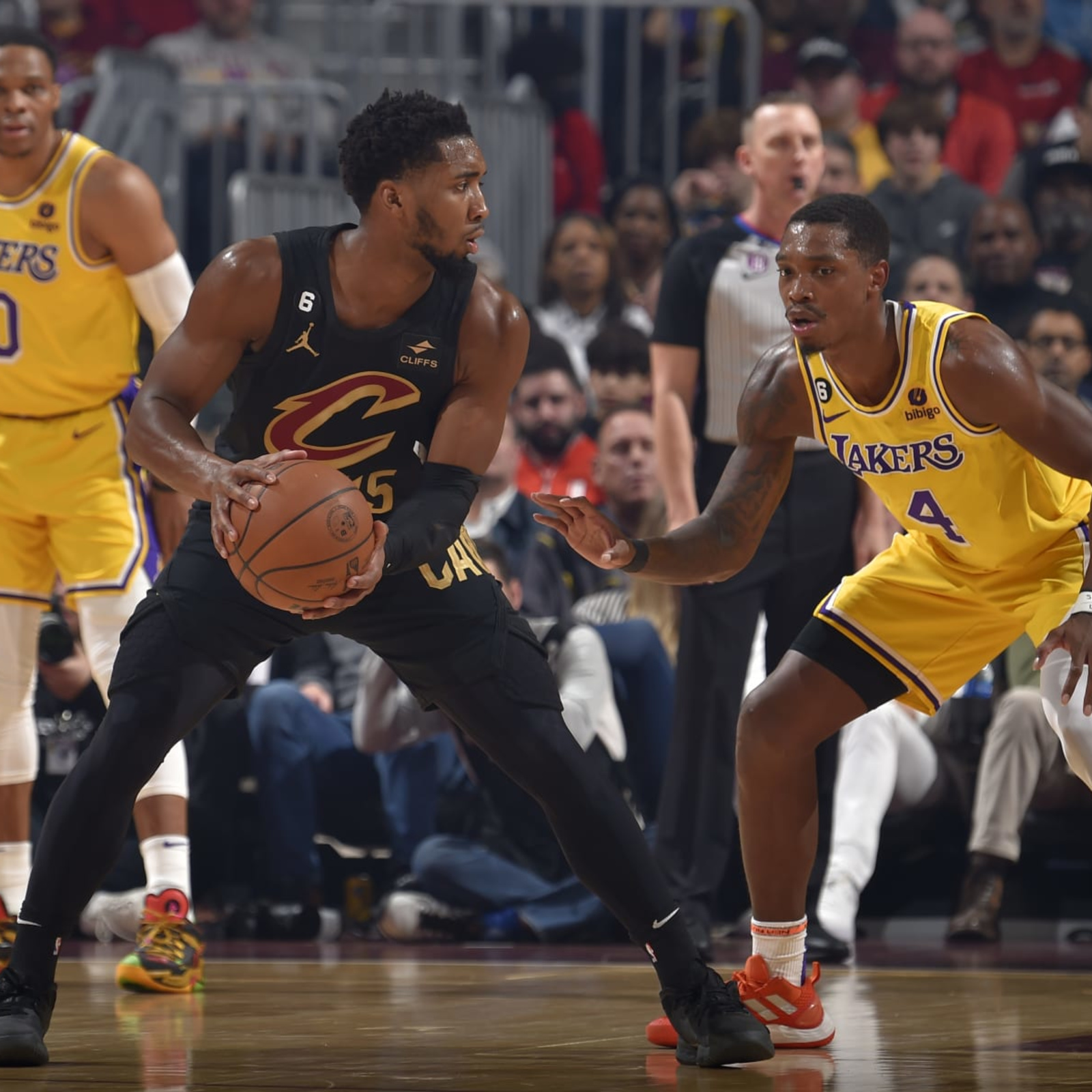 NBA round-up: Donovan Mitchell scores season-high 43 points as Cleveland  Cavaliers beat LeBron James' LA Lakers, NBA News