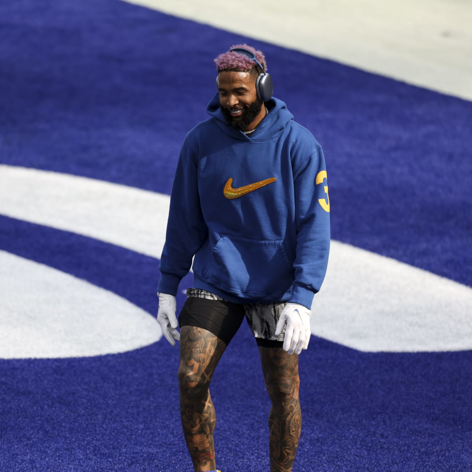 OBJ warming up for the Bengals