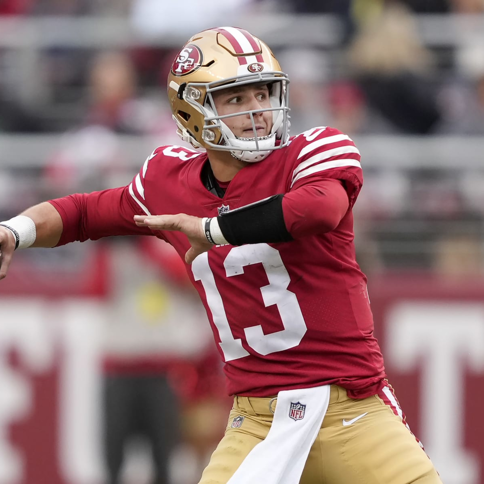 How Brock Purdy Stole the Spotlight From Tom Brady in 49ers' Big Win Over  Buccaneers