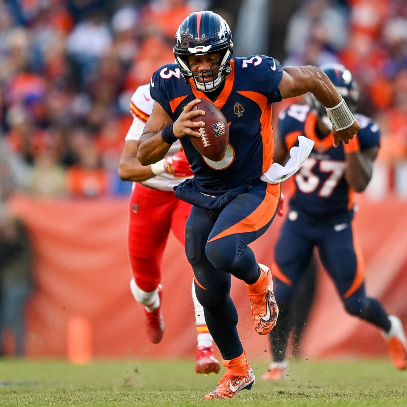 Russell Wilson Out for Broncos vs. Cardinals Despite Clearing Concussion  Protocol, News, Scores, Highlights, Stats, and Rumors