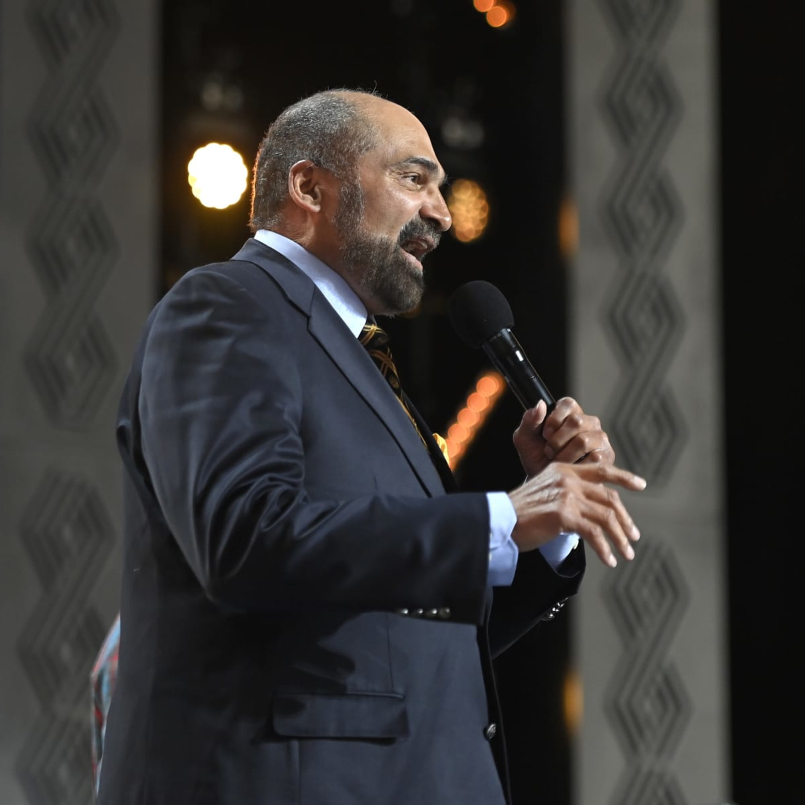 Steelers Legend, NFL Hall of Famer Franco Harris Dead At 72