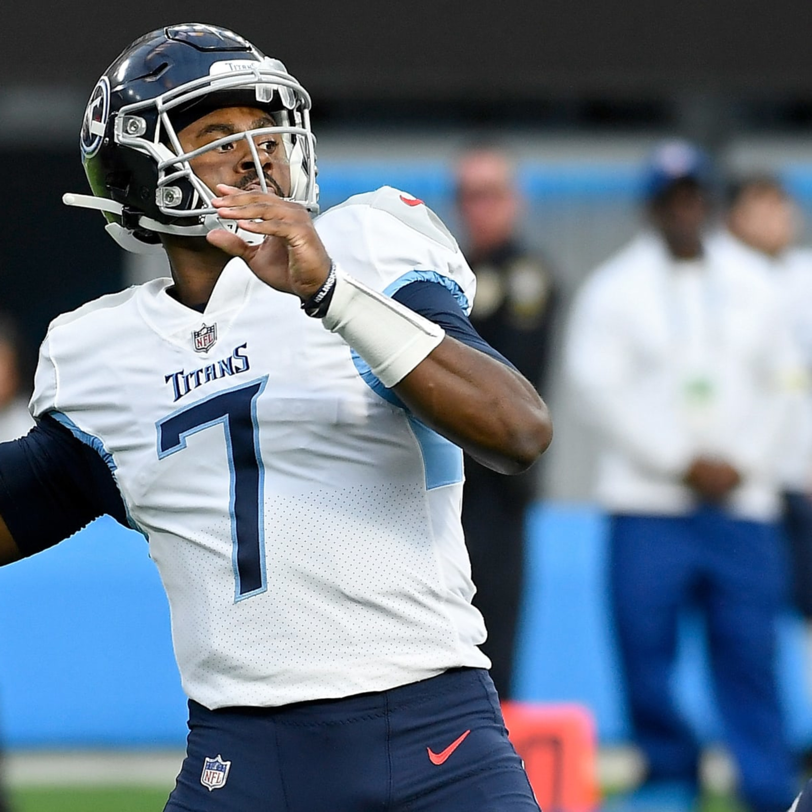 Titans' Tannehill out vs. Texans, rookie QB Willis to start - WBBJ TV