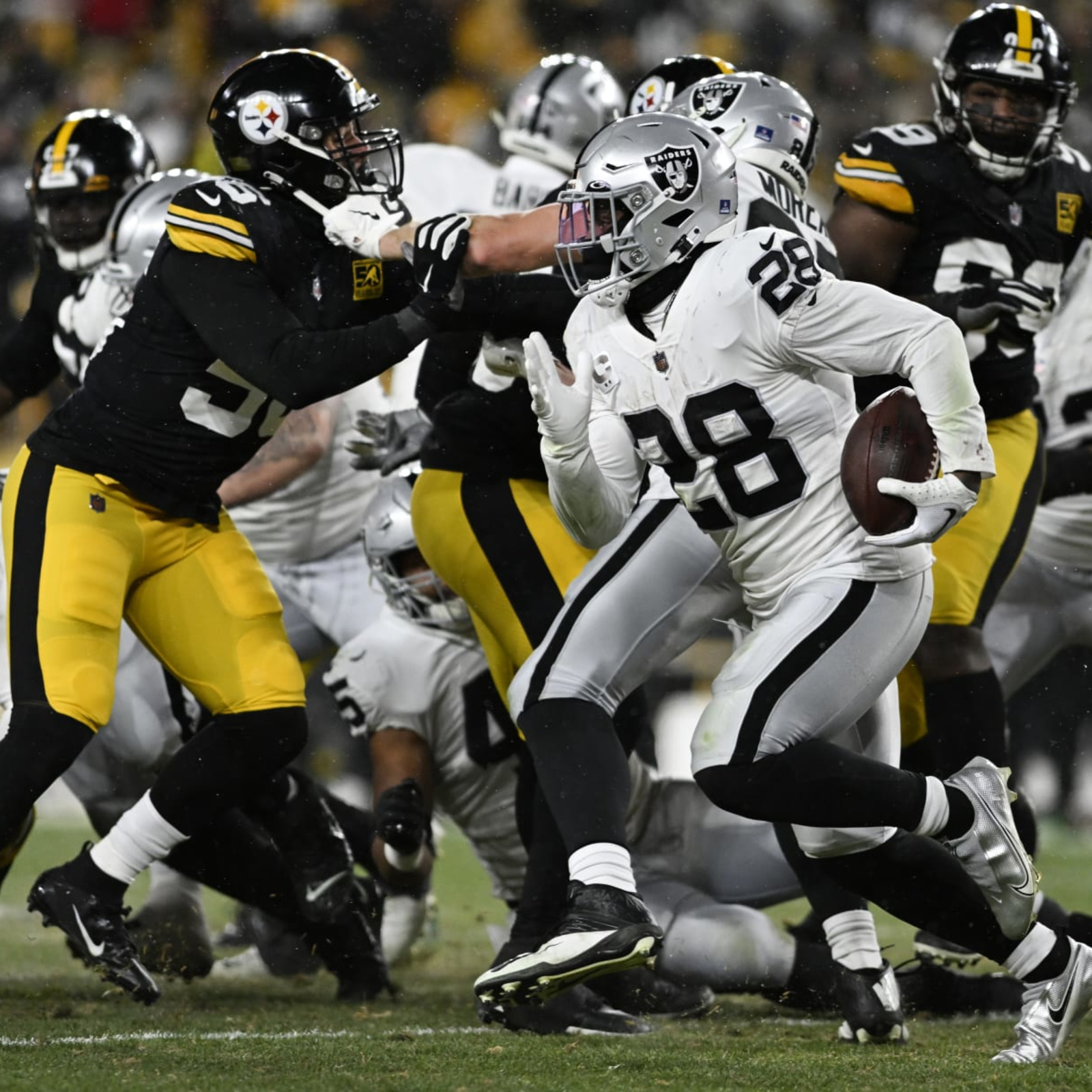 2 Raiders to blame for Sunday Night Football loss to Steelers