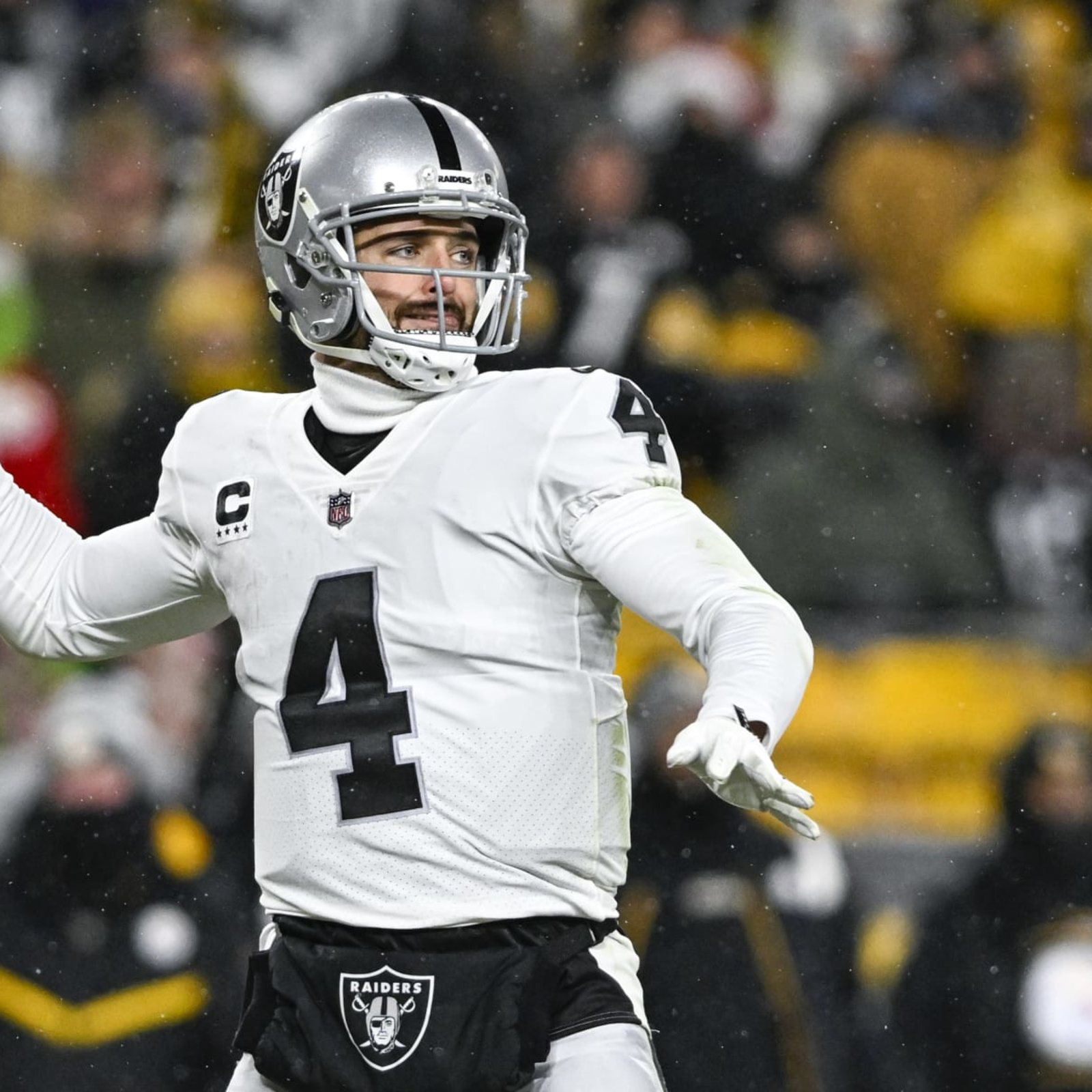 NFL on X: FINAL: @Raiders come out on top in a close game on the