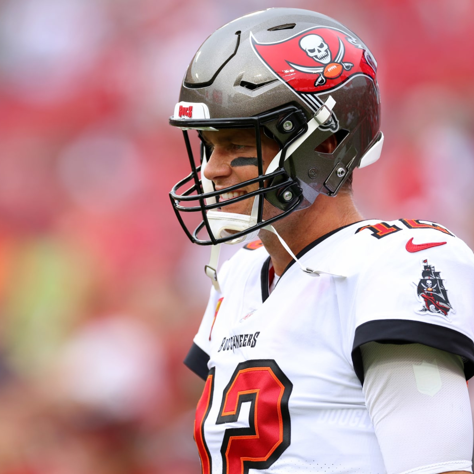 Brady, Bucs can clinch NFC South with victory over Panthers