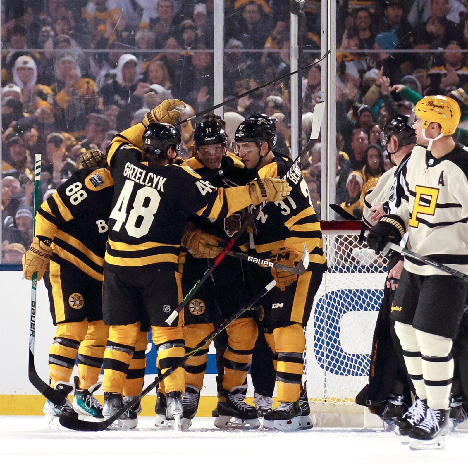 Boston Bruins 2023 Winter Classic Champions Team Celebration 8 x 10  Hockey Photo