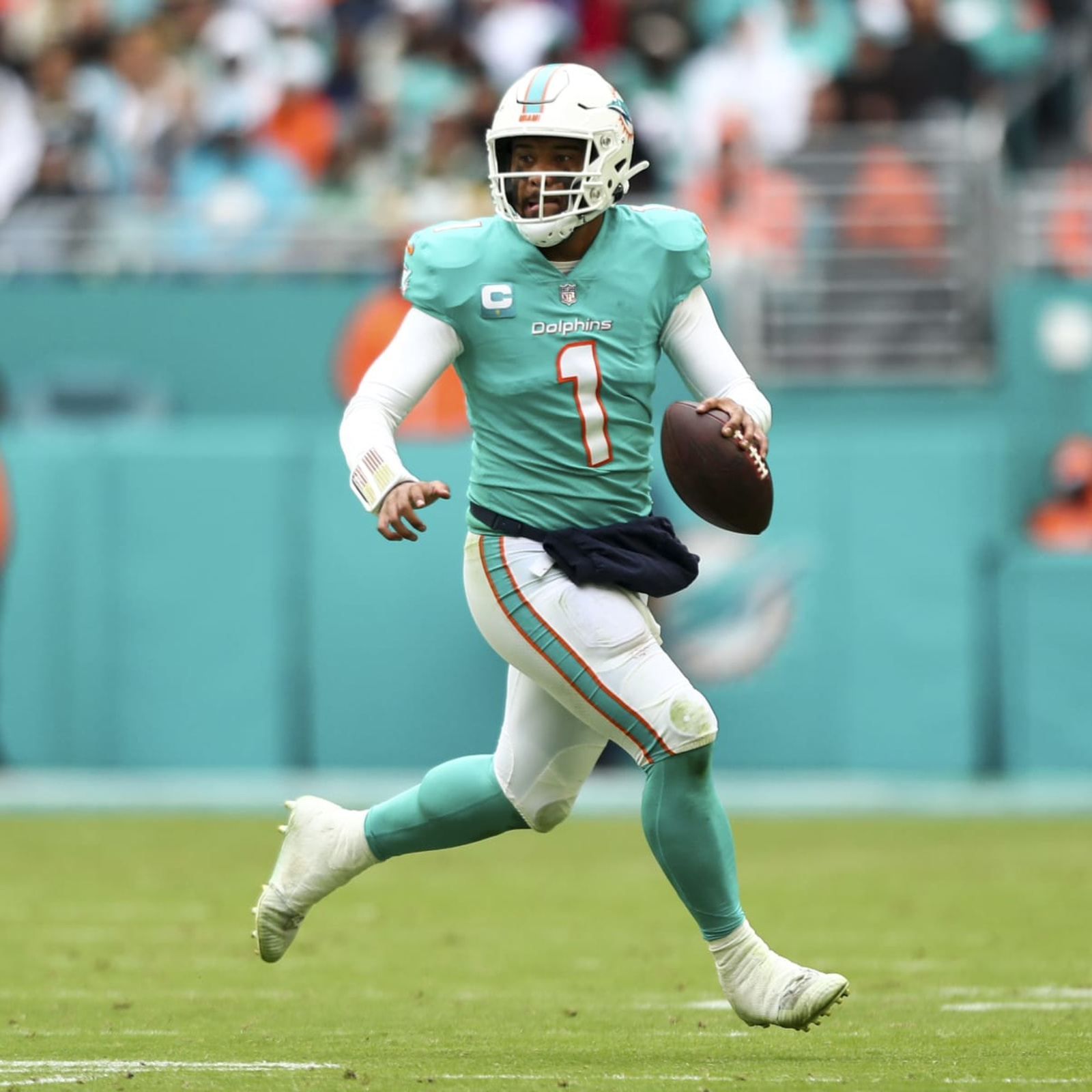 ESPN on X: Tua Tagovailoa has been ruled out for the Dolphins' playoff game  against the Bills, head coach Mike McDaniel announced. He still has not  cleared concussion protocol and the team