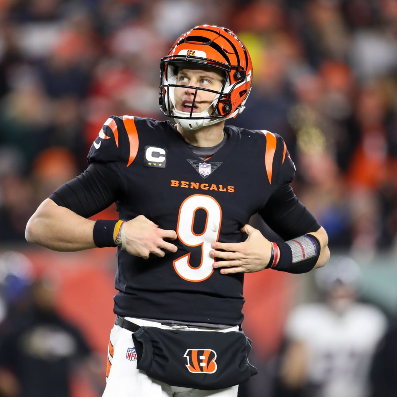 He's a killer': Bengals QB Joe Burrow braves cold elements in divisional  playoff win over Buffalo 