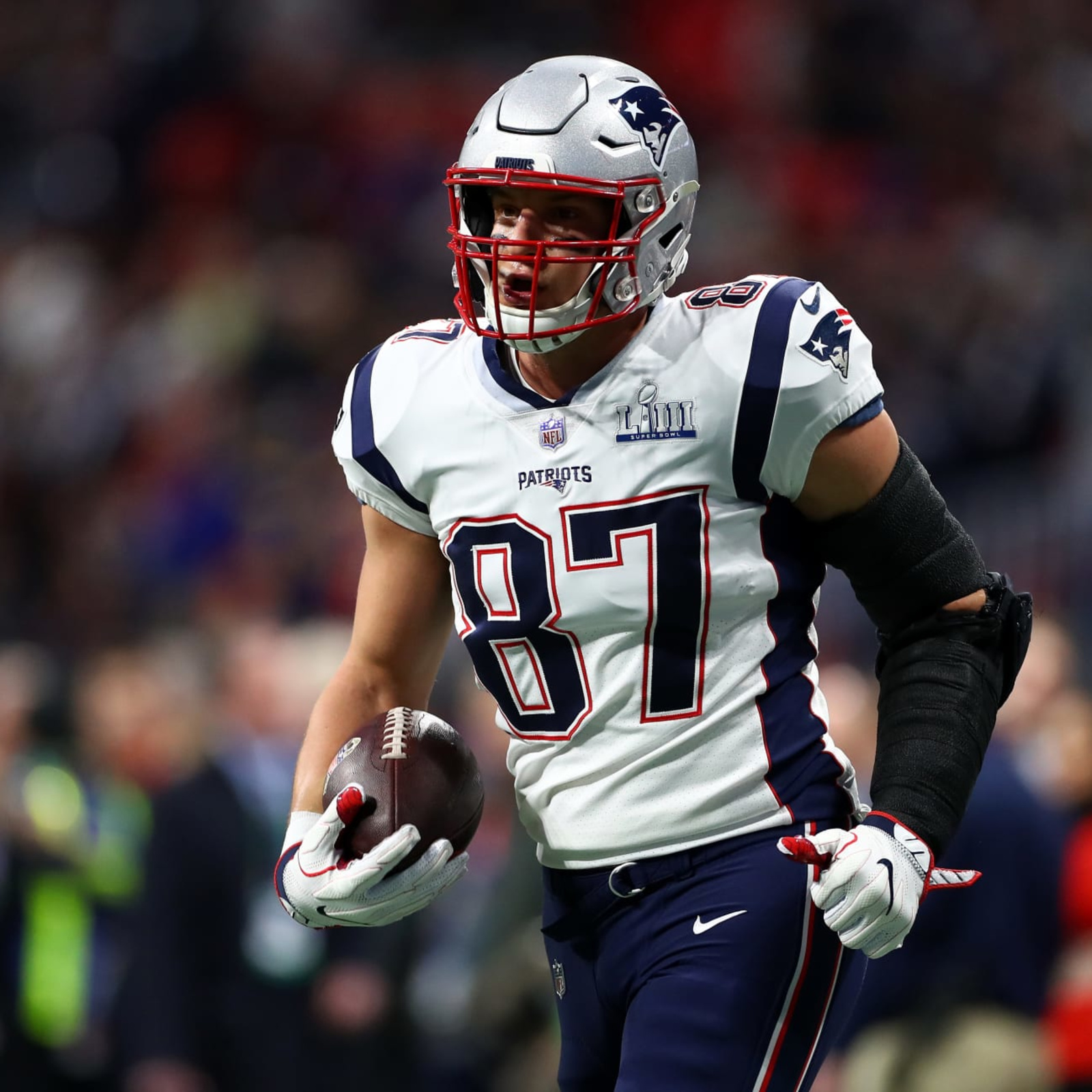 Foxboro, MA - New England Patriots tight end Rob Gronkowski looks News  Photo - Getty Images