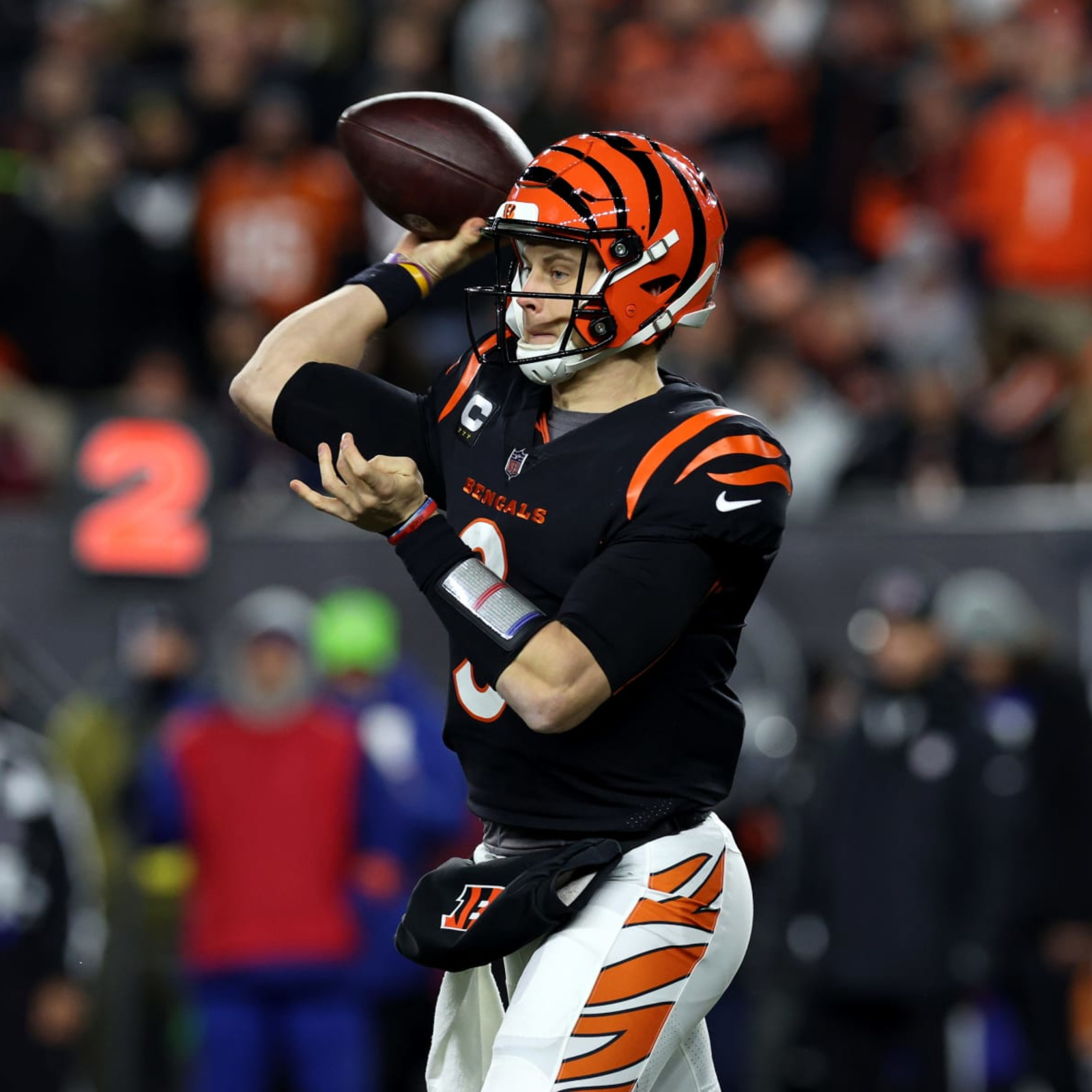 Reports: Bengals, Joe Burrow agree to contract extension