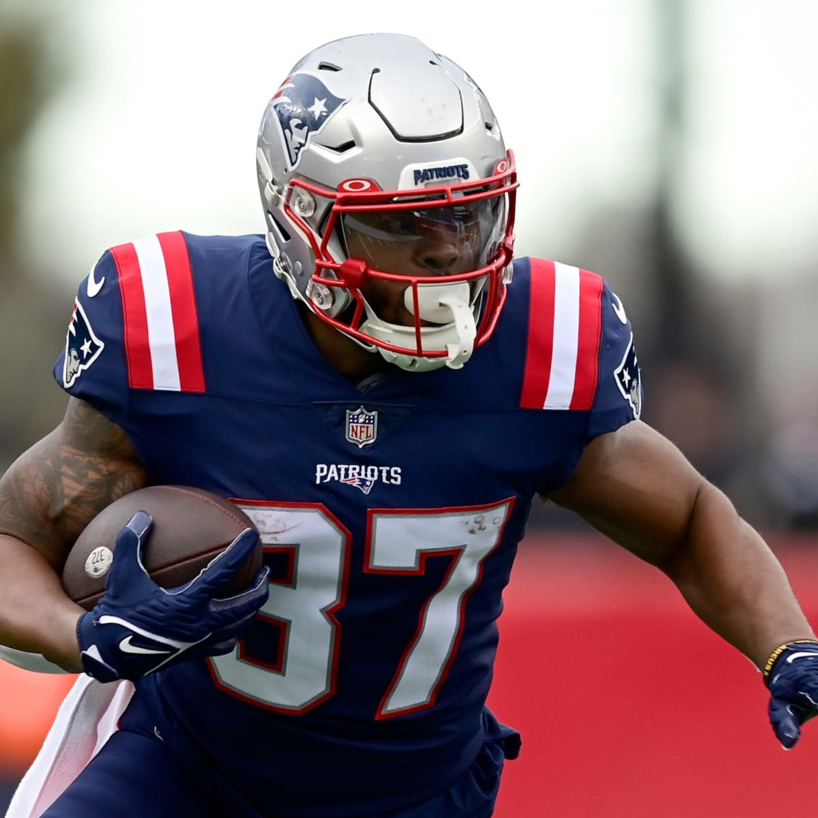 Bills running back Damien Harris hopes new team equals return to 2021 form