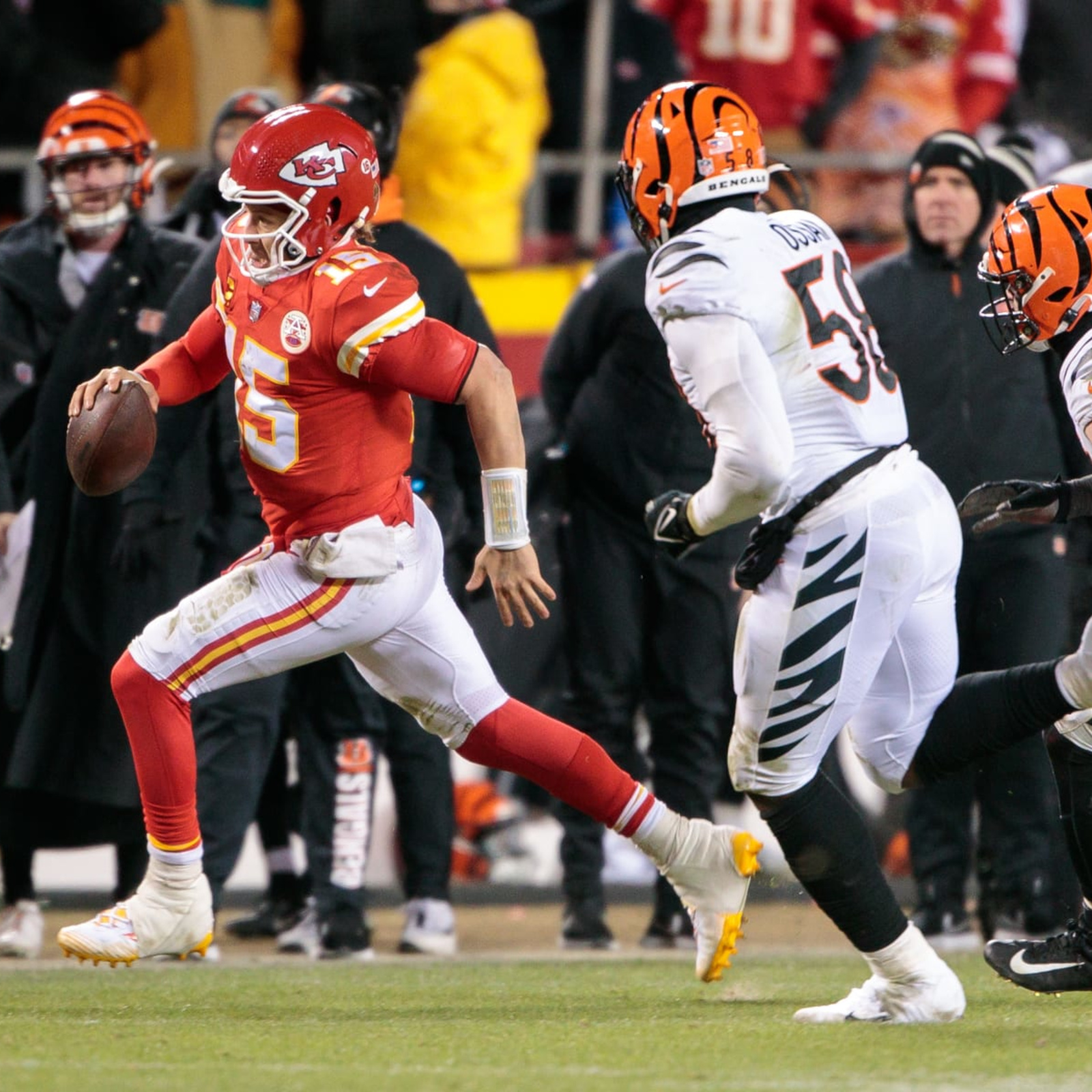 NFL coach says Patrick Mahomes 'flopped' on late hit that set up game-winning  field goal