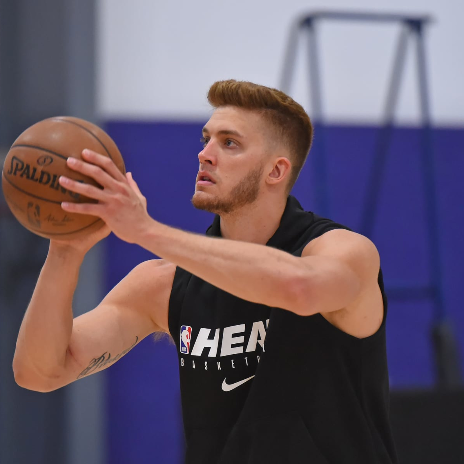 Former Trail Blazers Center Meyers Leonard To Work Out For The