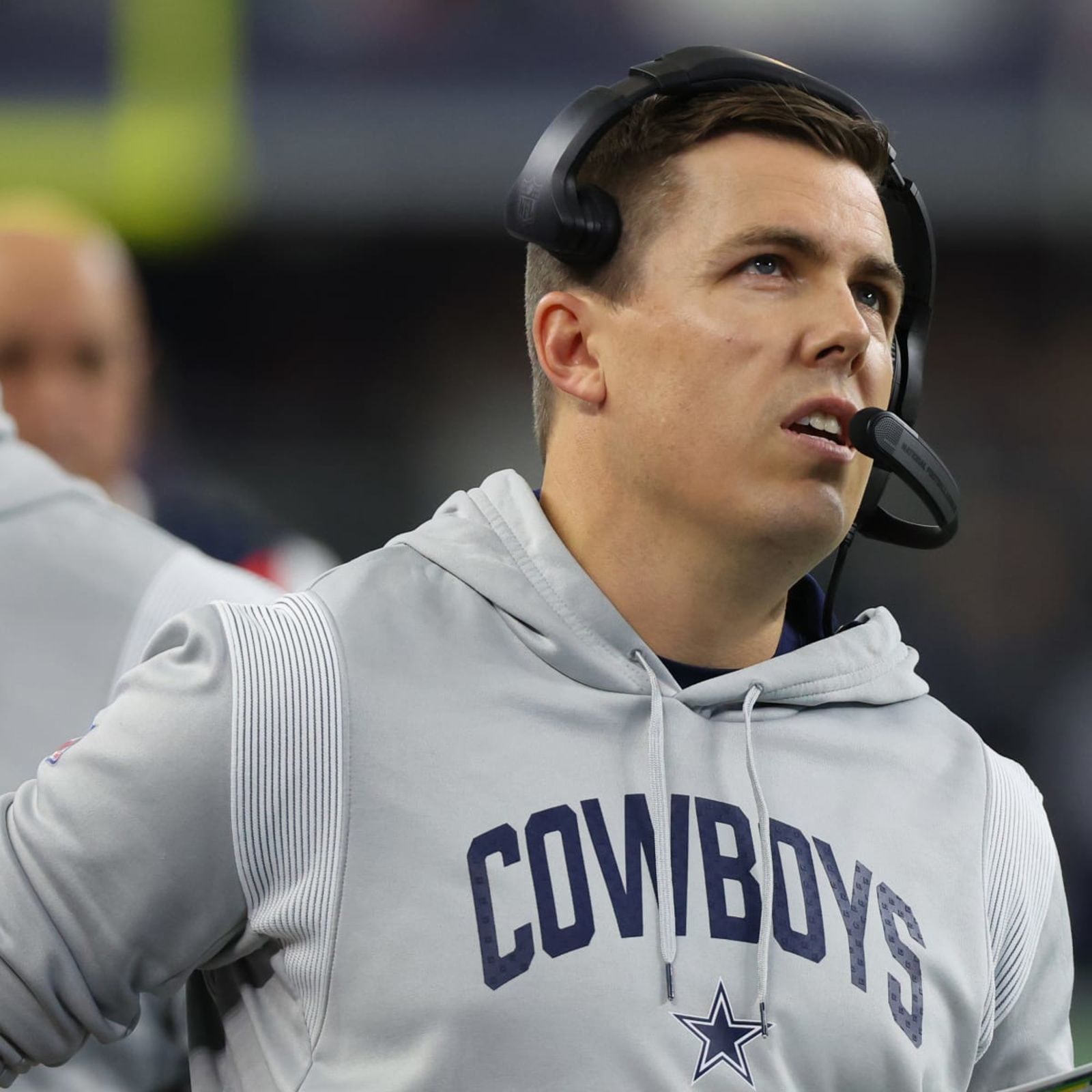 Kellen Moore hired by Chargers after Cowboys agree to part ways