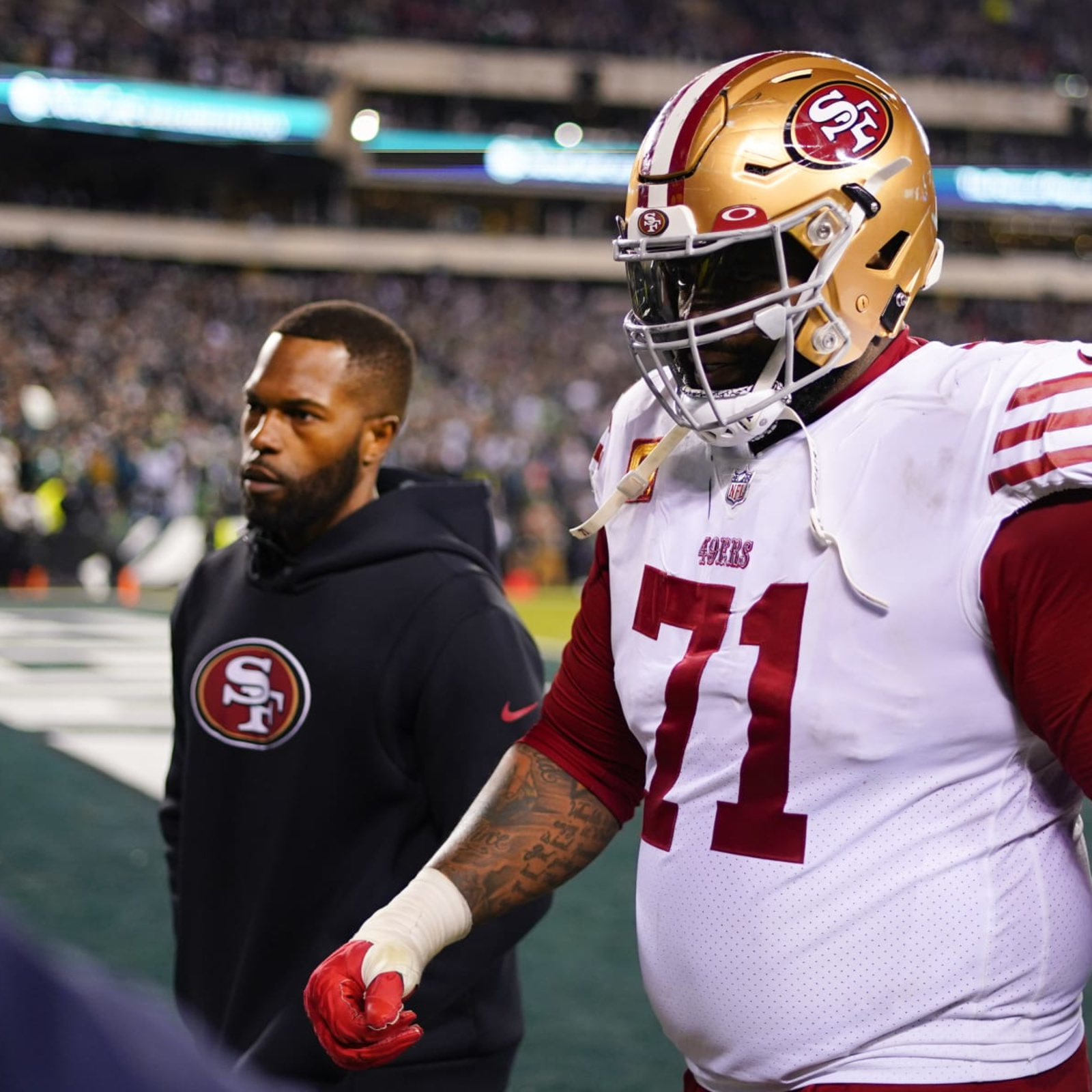 Trent Williams, Dre Greenlaw slapped with $23,161 in fines for NFC